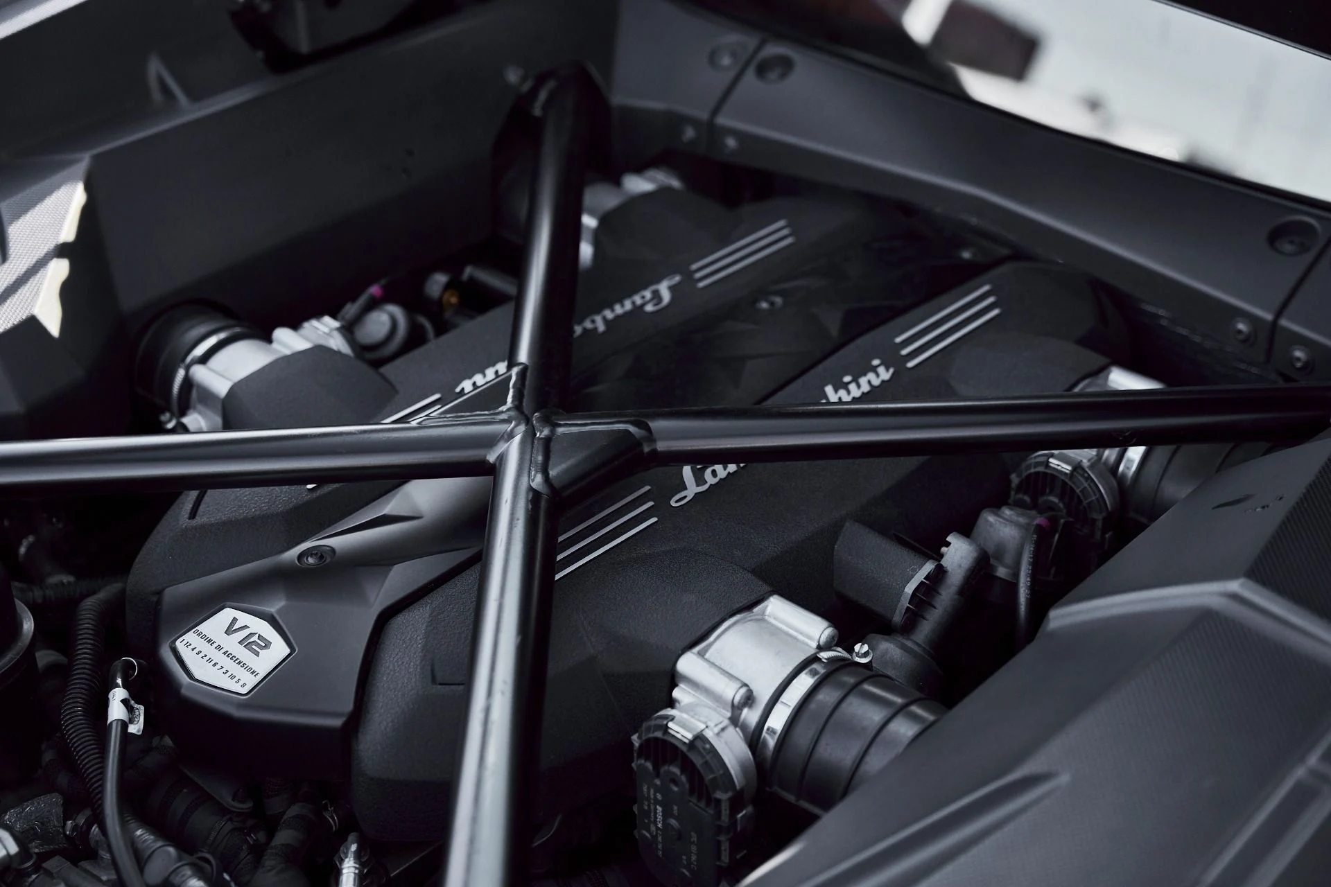 mph029_795963065_Used_2018_Lamborghini_Aventador_S_Base_1773191810_adc0af32ff