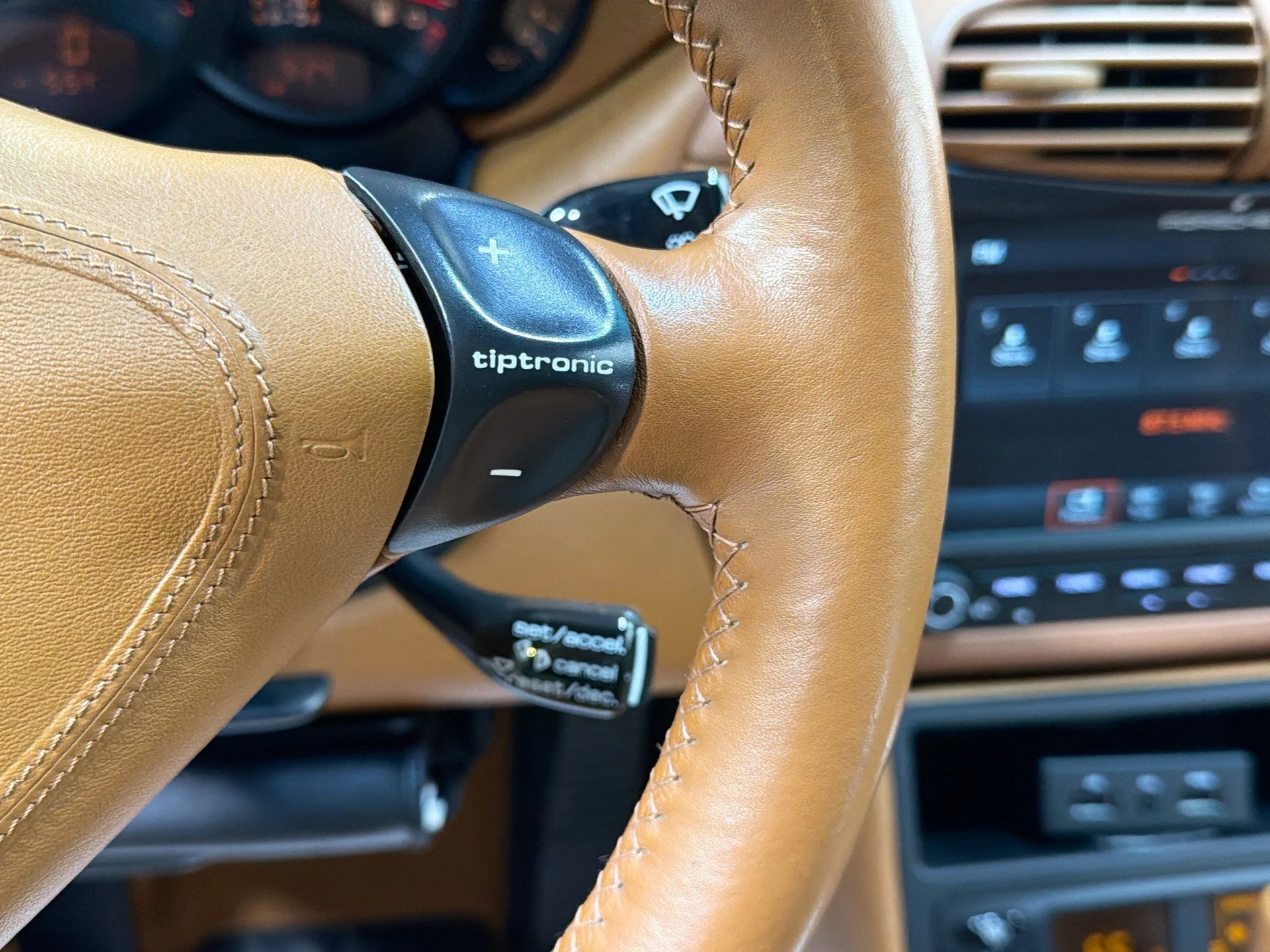 mph029_806200406_6dad45cd642ec43bee8f82e35b5660fb_9842c5291c