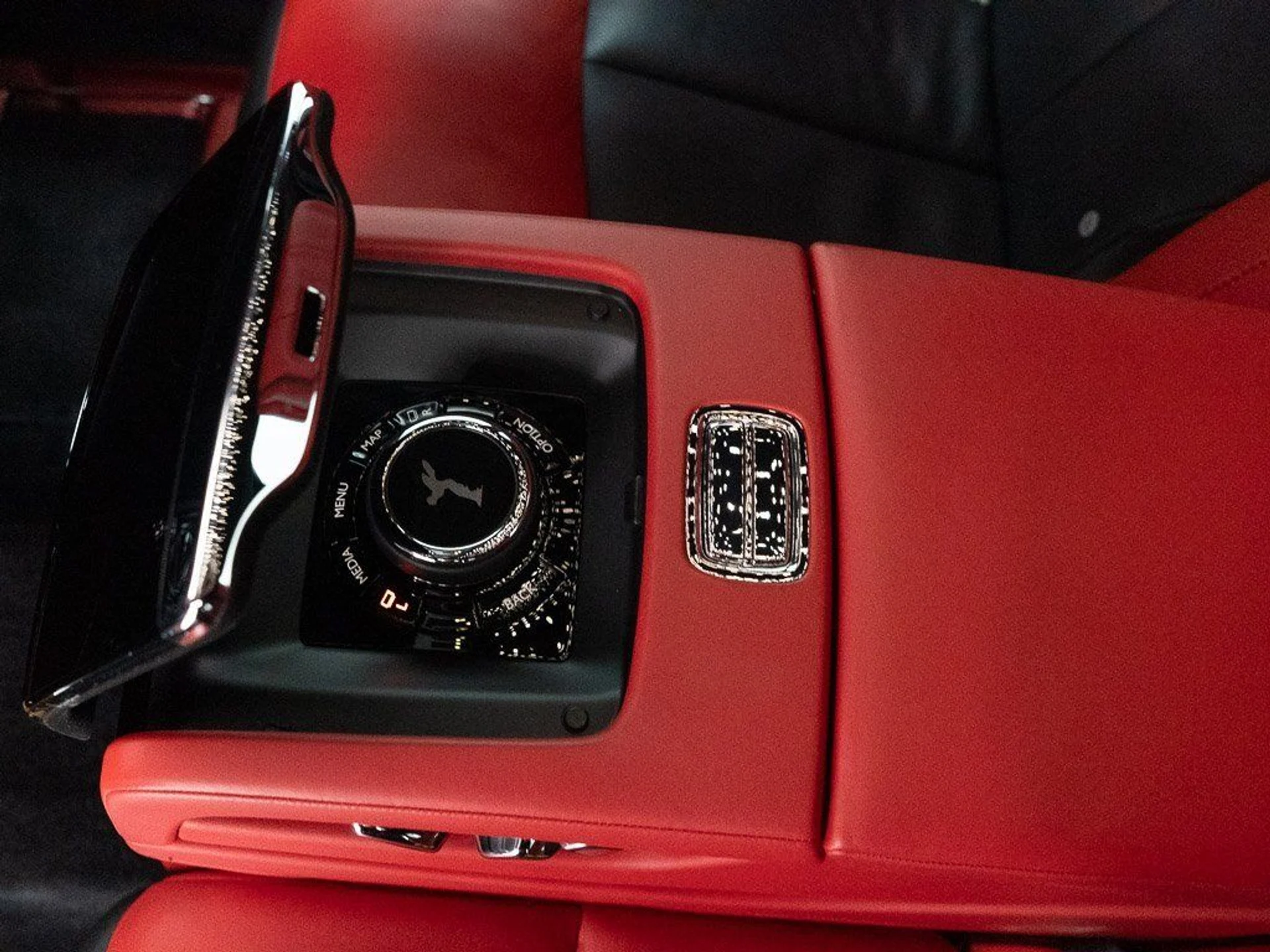 mph029_809133033_cd4f7808c66331c3e05bf692ab165ea9_630569c569