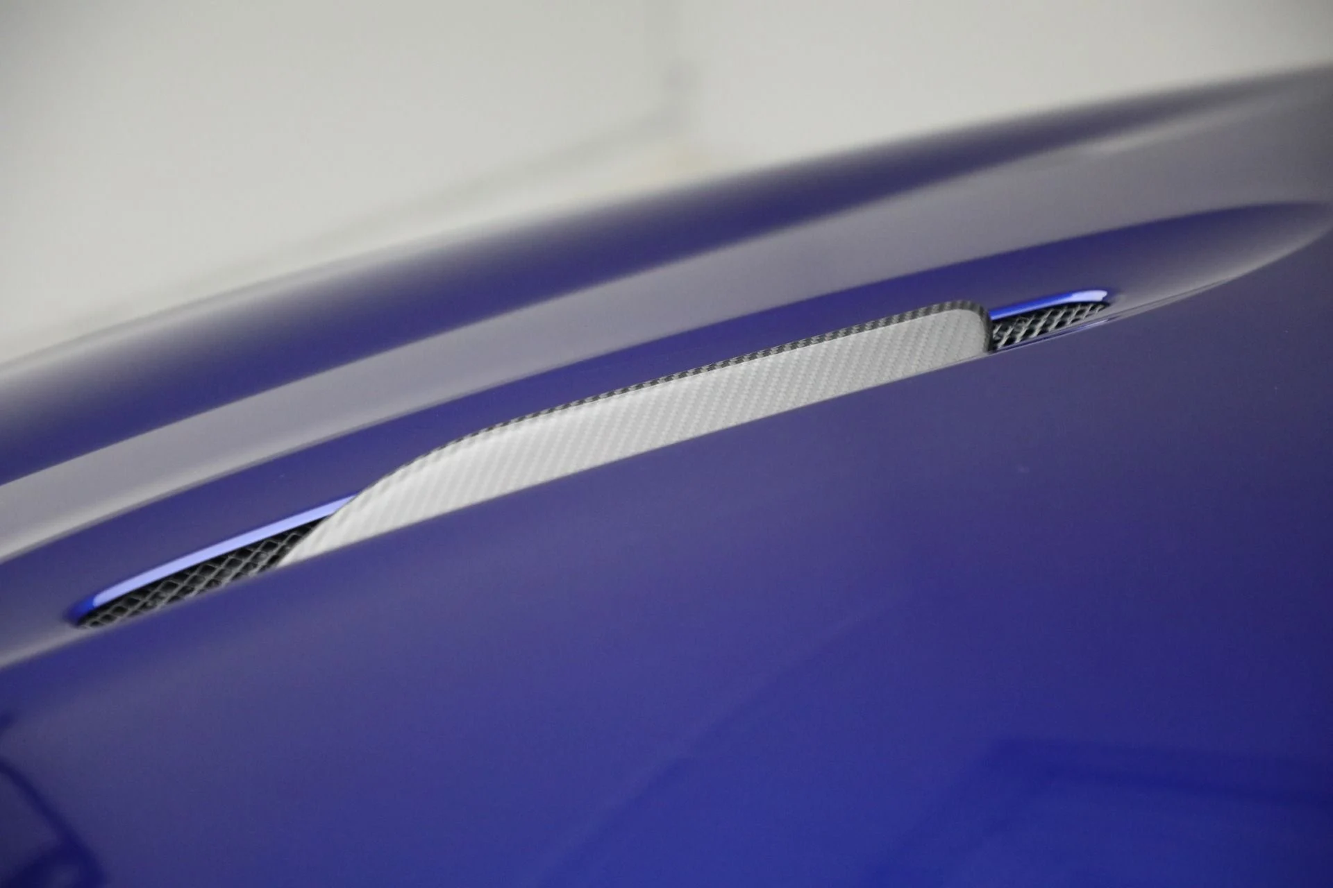 mph029_824811758_New_2025_Aston_Martin_DBX_707_707_d166f7a88b