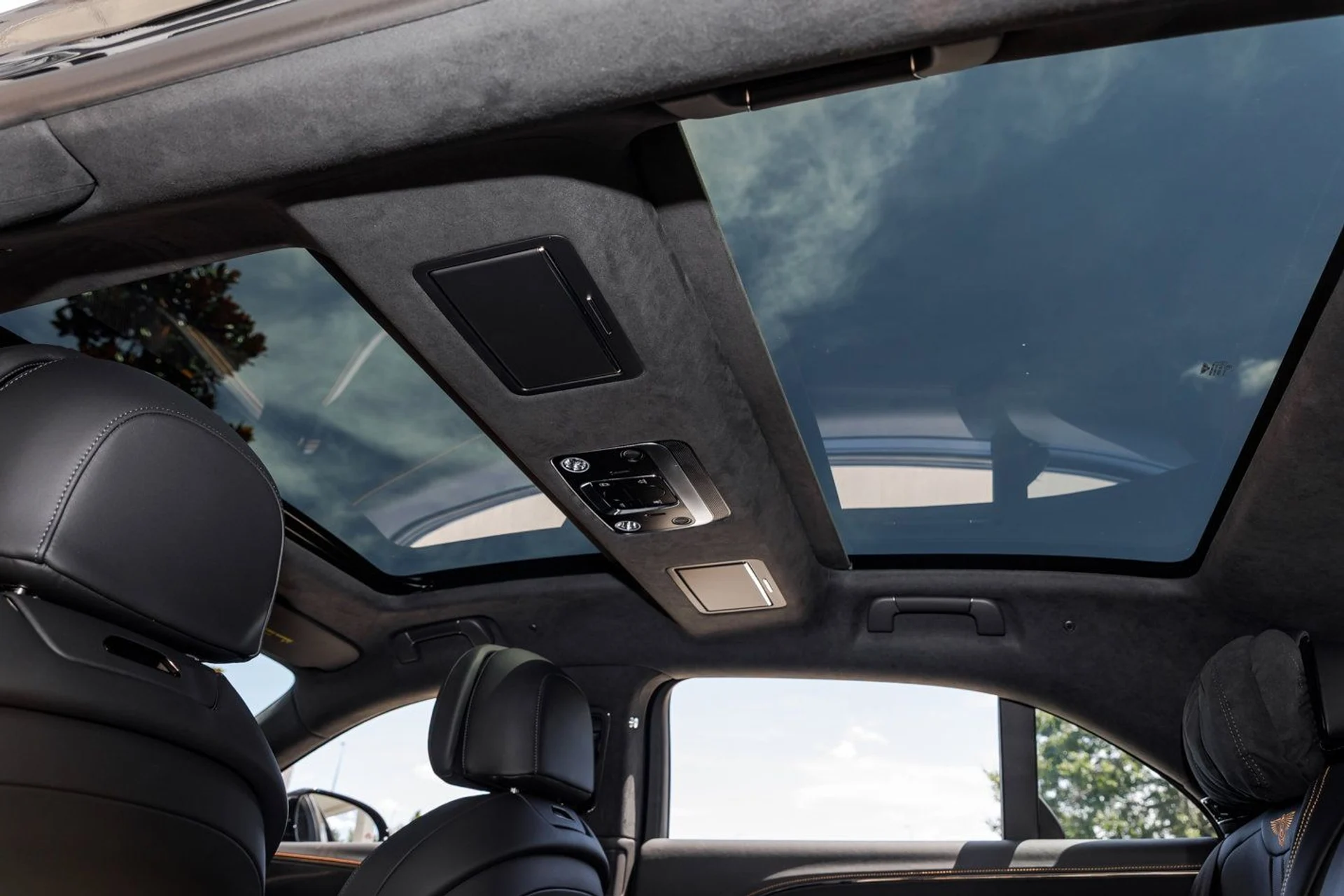 mph029_8293010_c9eb47ffe4ee4c5384867bd9f3c76b9fx_c7b946599d