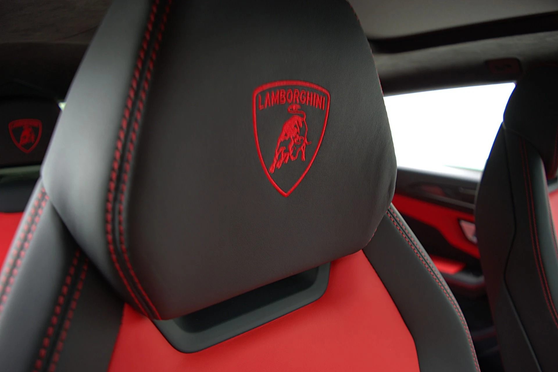 mph029_832209605_Used_2022_Lamborghini_Urus_SELEZIONE_PRE_OWNED_CERTIFIED_d5f9052859