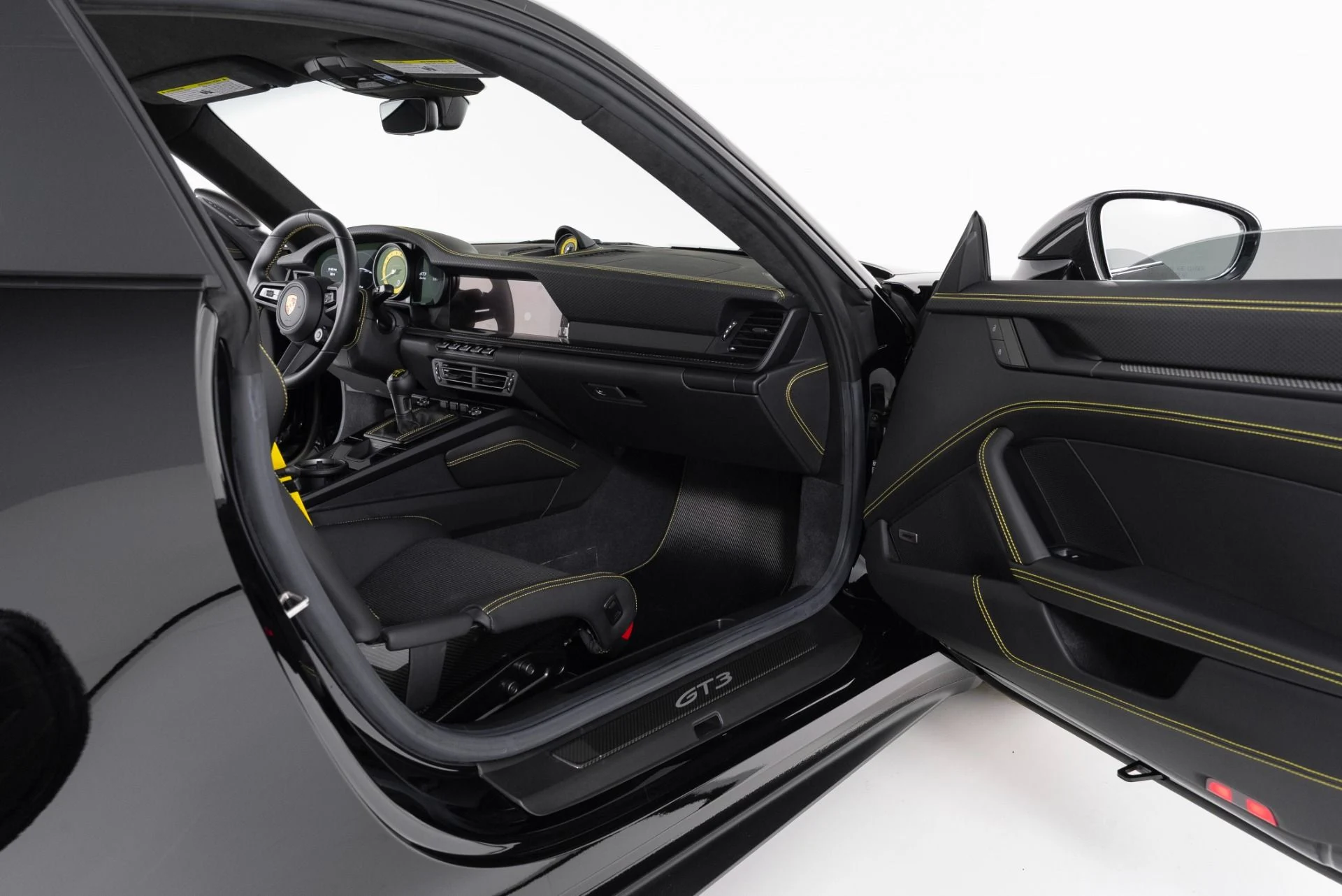 mph029_835297075_Used_2024_Porsche_911_GT_3_Touring_1750205323_94b17a1c9a