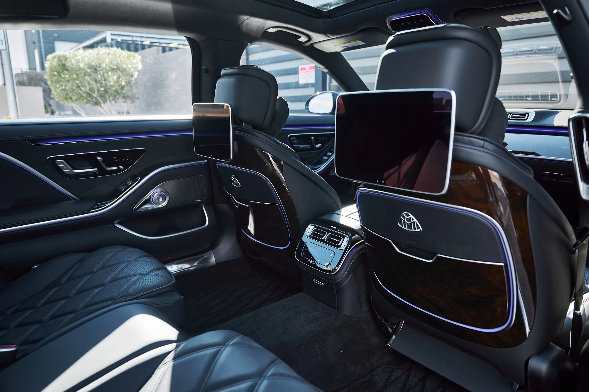 mph029_837422262_Used_2025_Mercedes_Benz_S_Class_Maybach_S_580_1769305298_b5d637a3fa