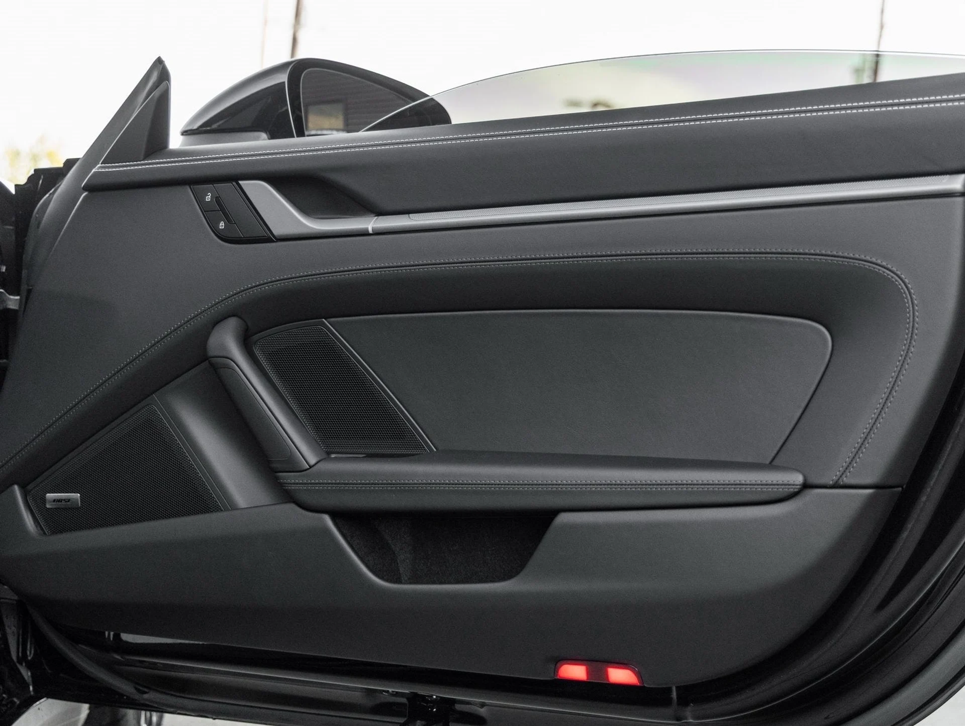 mph029_837683412_30_eaff459e05