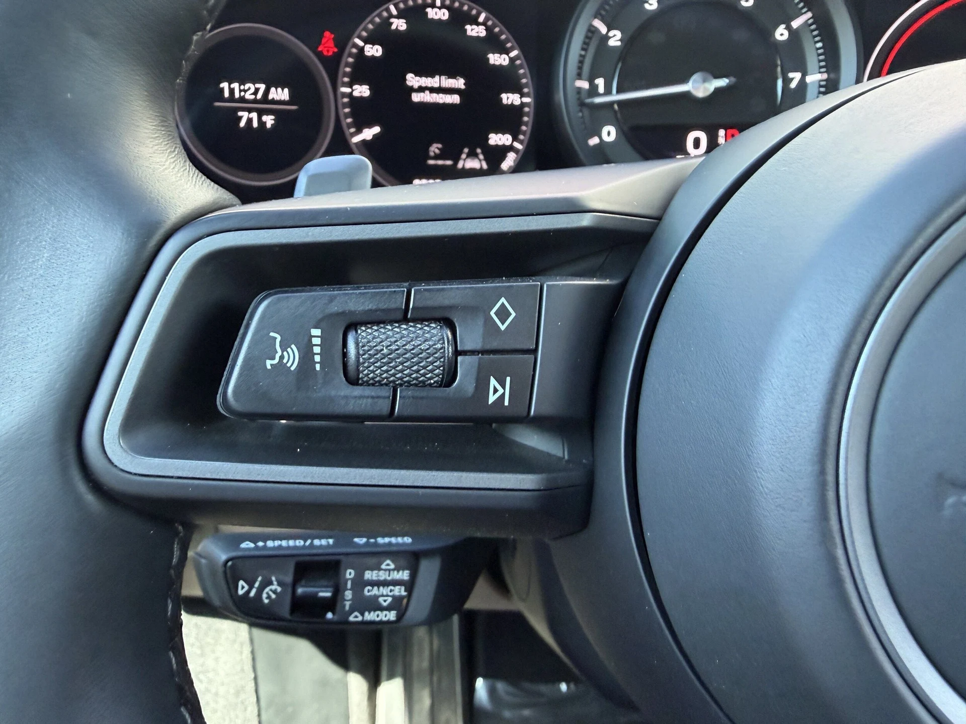 mph029_840549346_3283ec98a8b71b24d6a5dd88776244bcx_04de9ac3cd