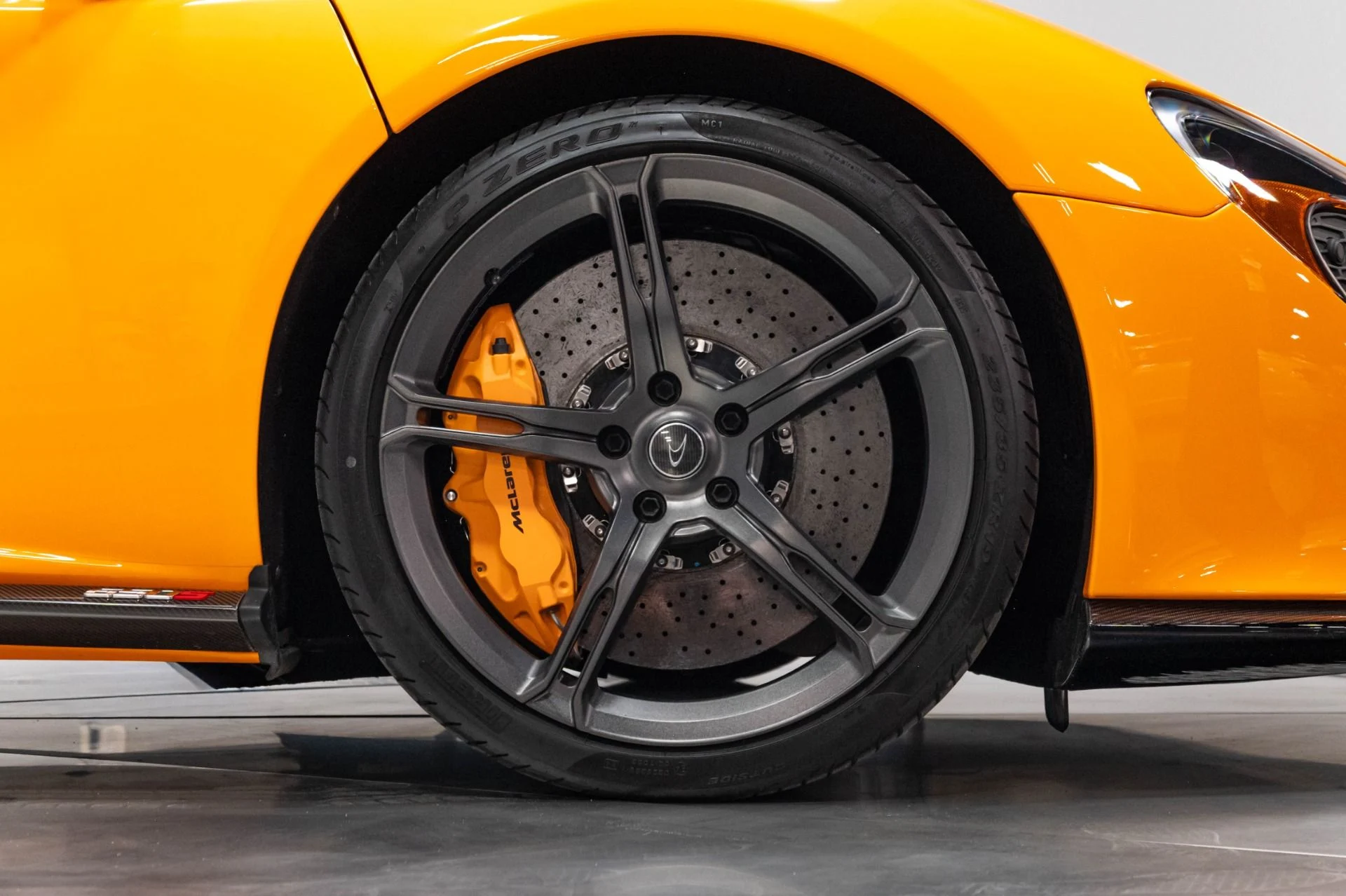 mph029_840755784_Used_2015_Mc_Laren_650_S_Spider_1784666184_b7b490b827