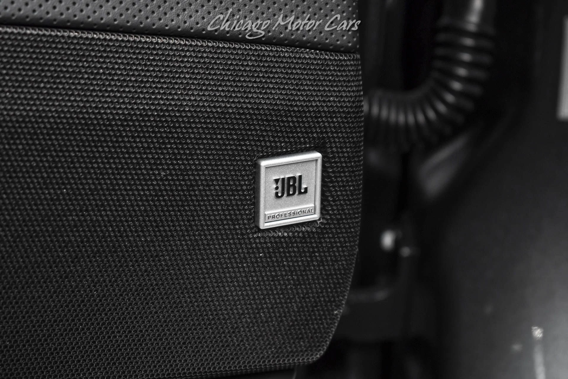 mph029_843406681_12134_p30_l_6176a25c9e