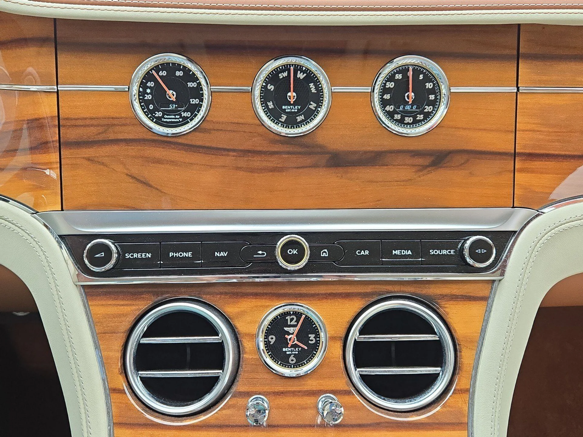 mph029_849749973_70cebe943b28d97305ba364753e17753x_875e05c3bd