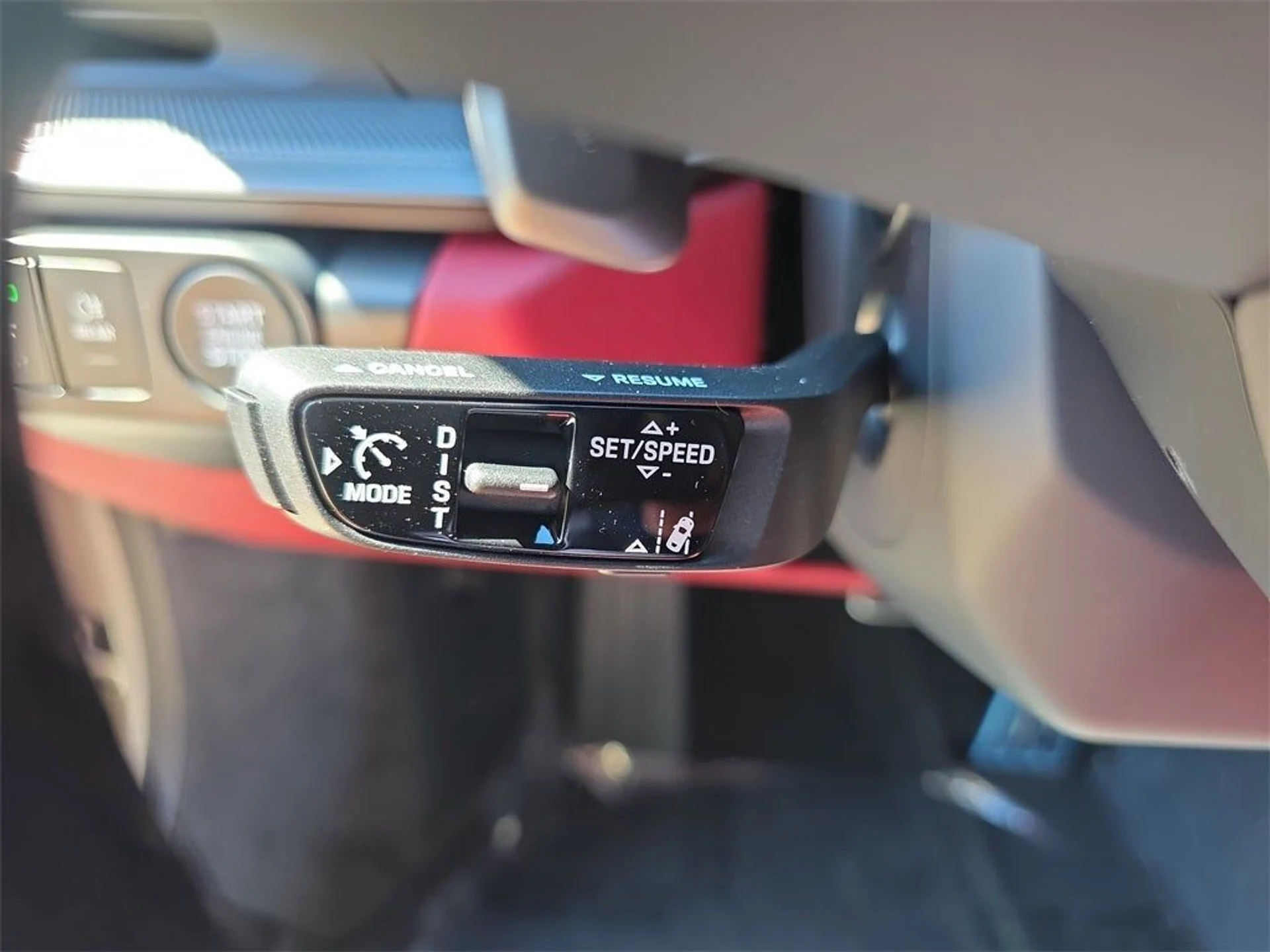 mph029_853621900_30_cb26686a4f