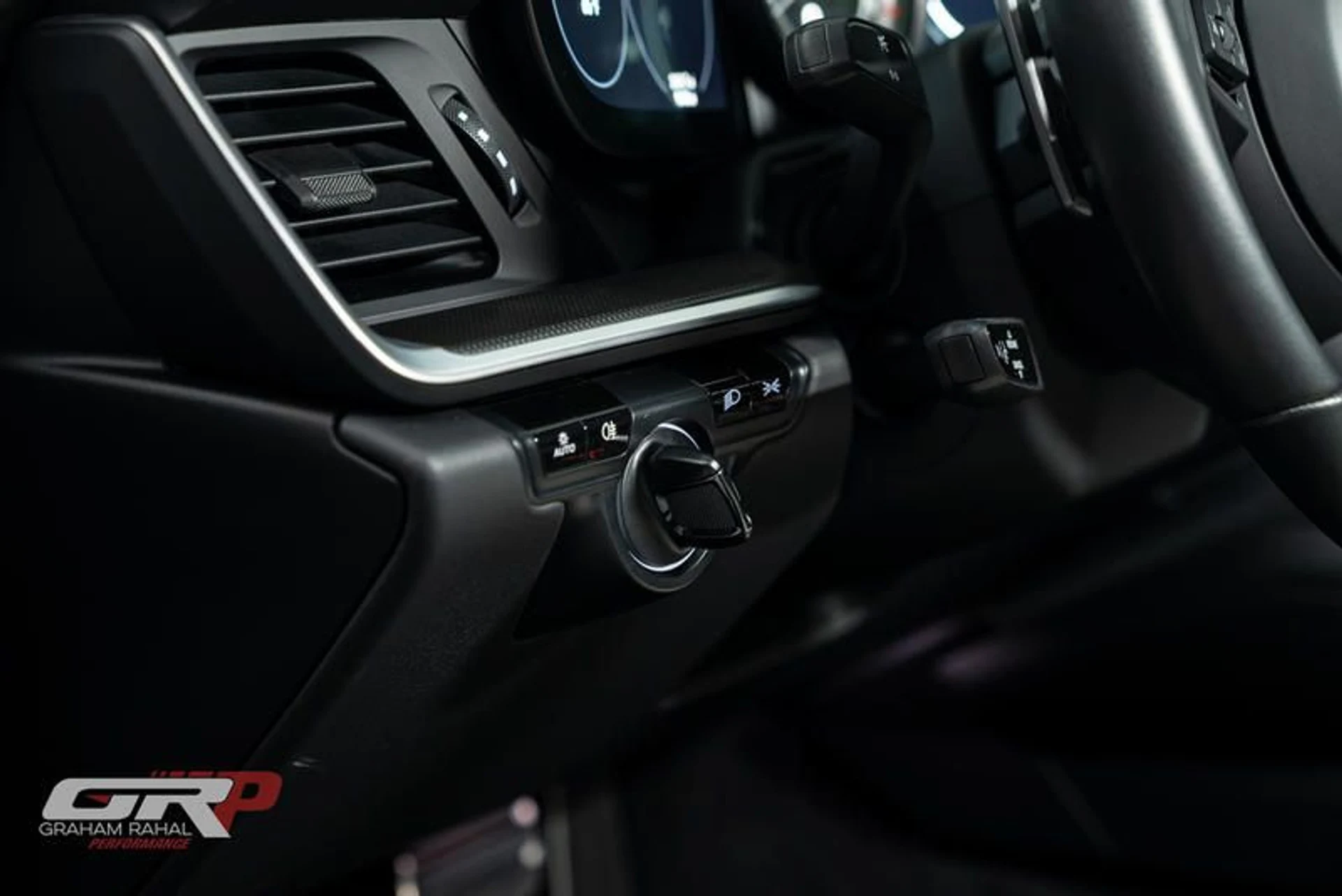 mph029_860925791_0_D6_E6810_8662_47_A6_BEFB_BDC_4881_E524_F_2cfe3f38c6