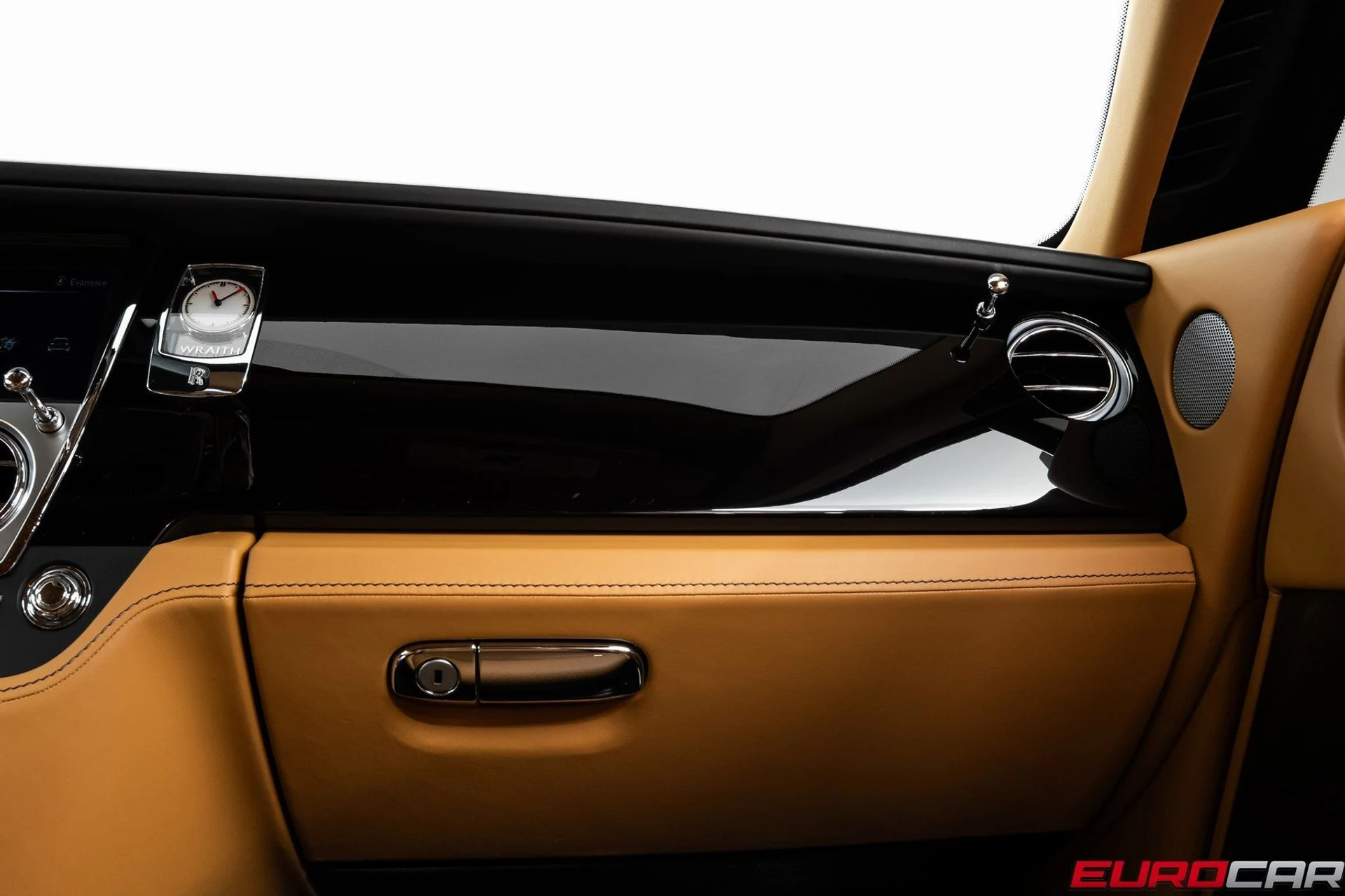 mph029_867303007_image_30_d7e51ebc30