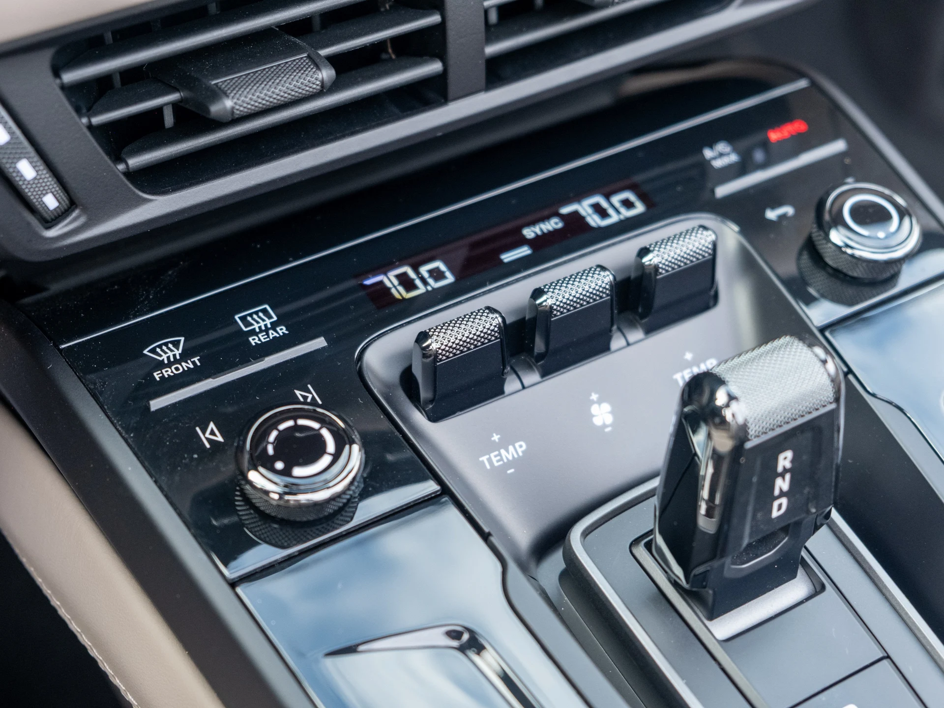 mph029_884541460_30_dddee08223