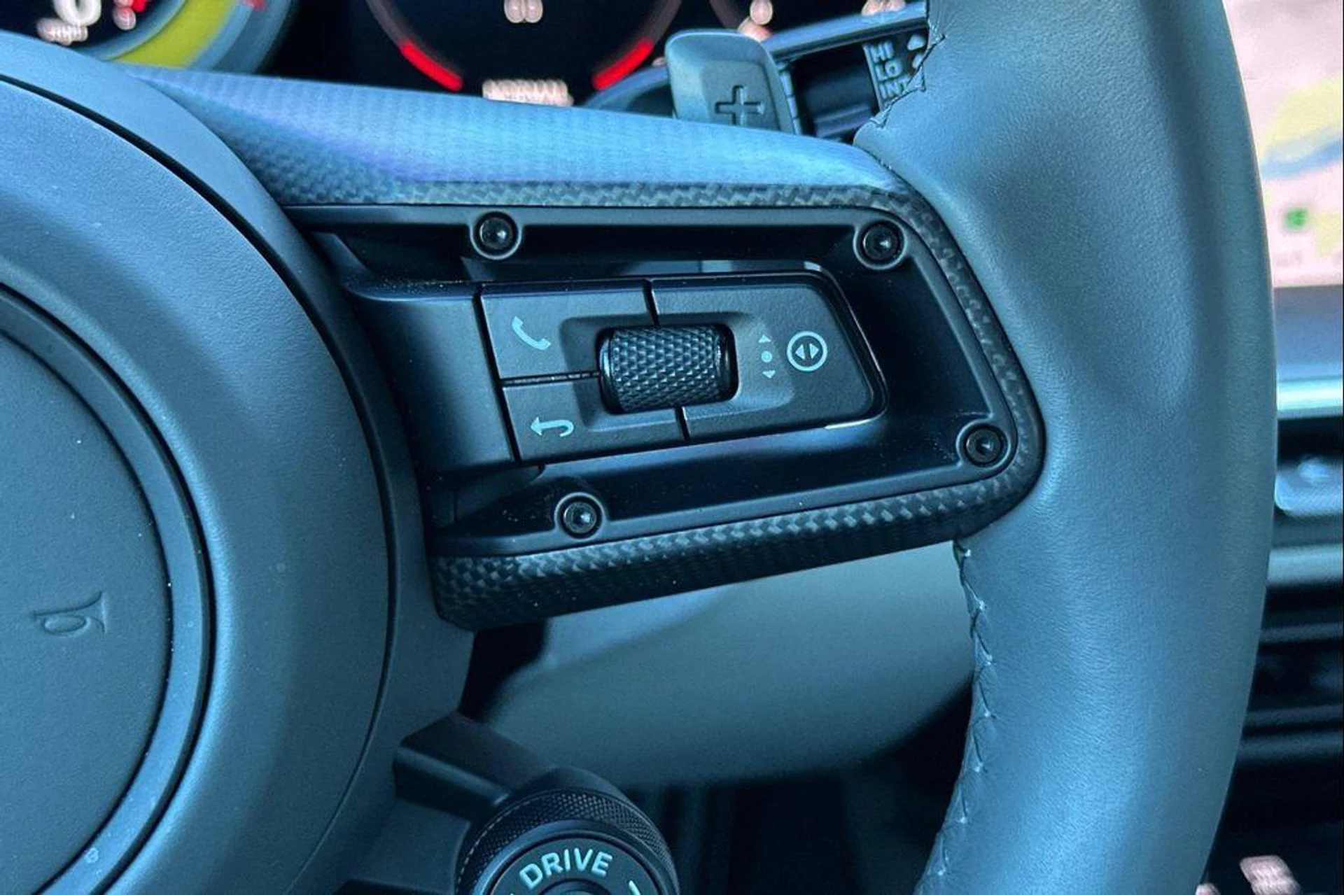 mph029_889260654_O_57_Sbj_M9mu_Kd_N3_Hn_Ap9_Yt_j_Nv_Q_cb5c208d0f