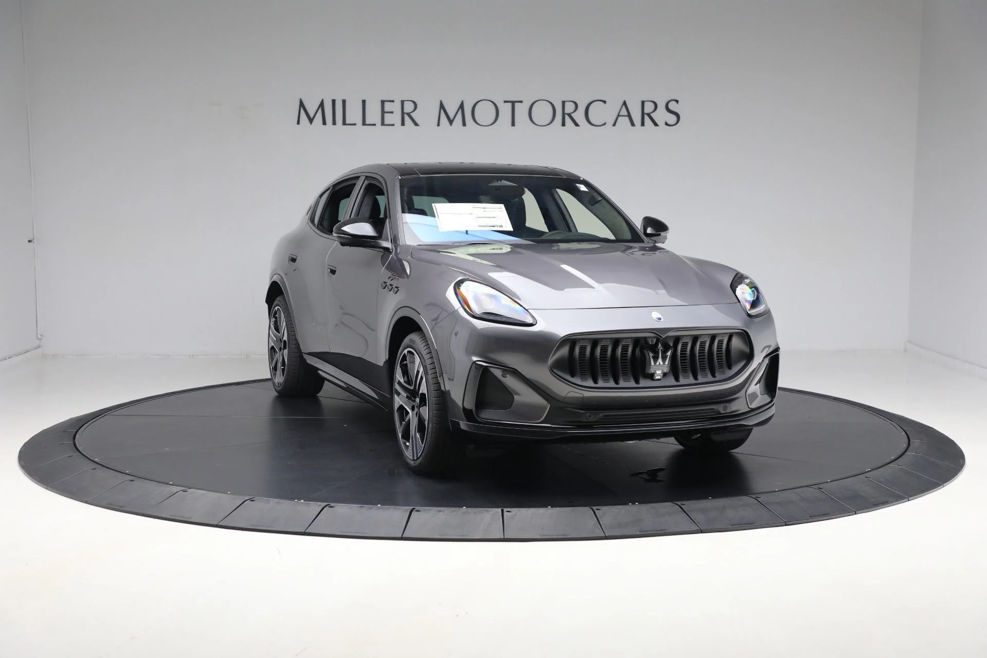 mph029_906344367_New_2025_Maserati_Grecale_Folgore_36cc061395