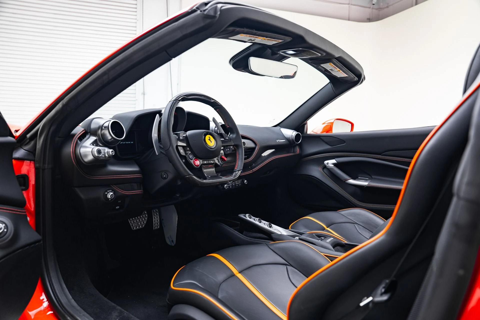 mph029_907195681_Used_2022_Ferrari_F8_Spider_1766089321_38cd9b3e96
