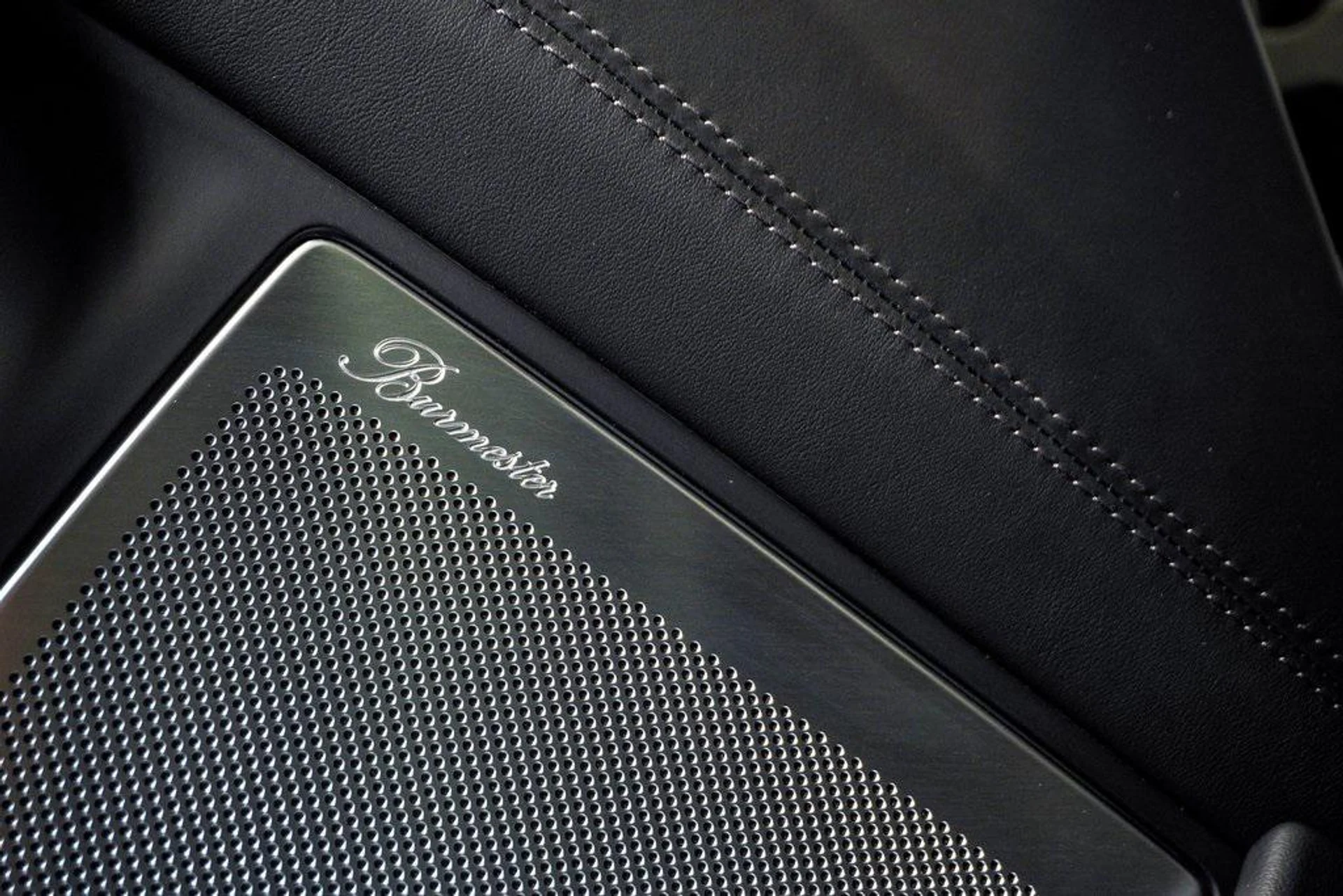 mph029_921402441_Drf_W_Mz7me_Ummy9n_DD_jt_Pd_Aeg10_7b2062a208