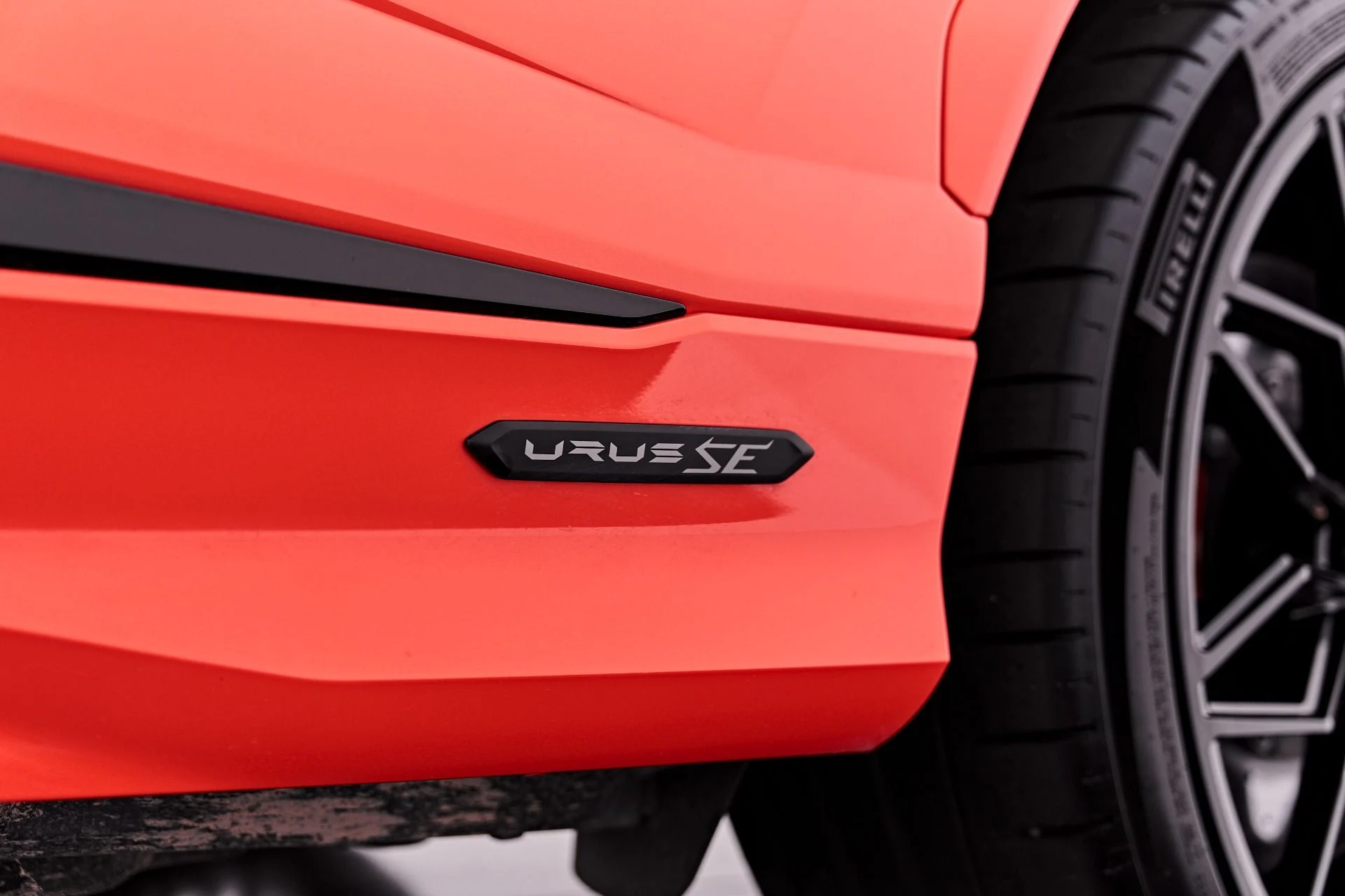 mph029_922104445_Used_2025_Lamborghini_Urus_SE_1785258932_26f3d16fa3