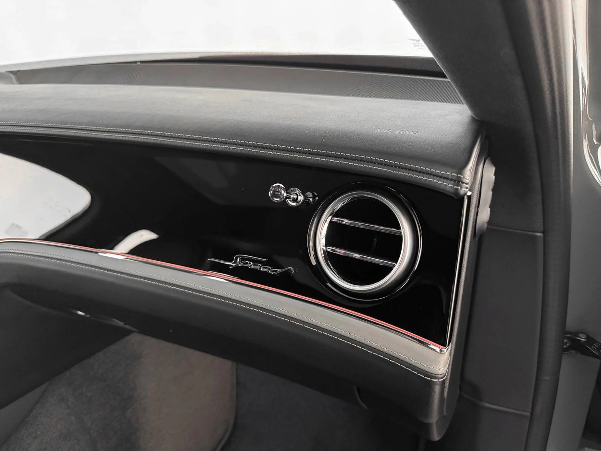 mph029_925118140_5fd11b290112a6f862130bbe5dc5ec1dx_dff39da0cd