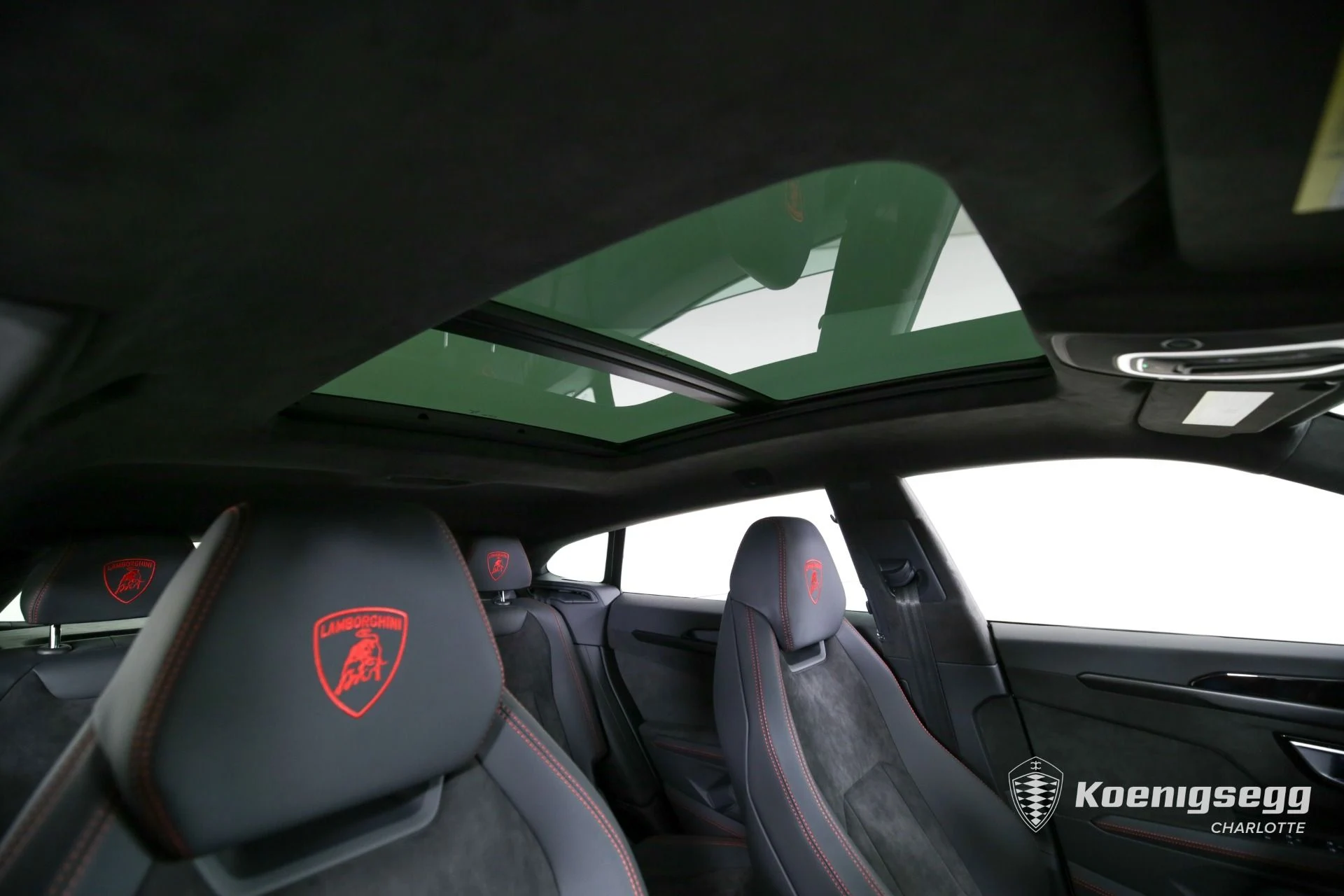 mph029_931064890_Used_2023_LAMBORGHINI_URUS_S_PEARL_CAPSULE_1720196278_2b273640a9