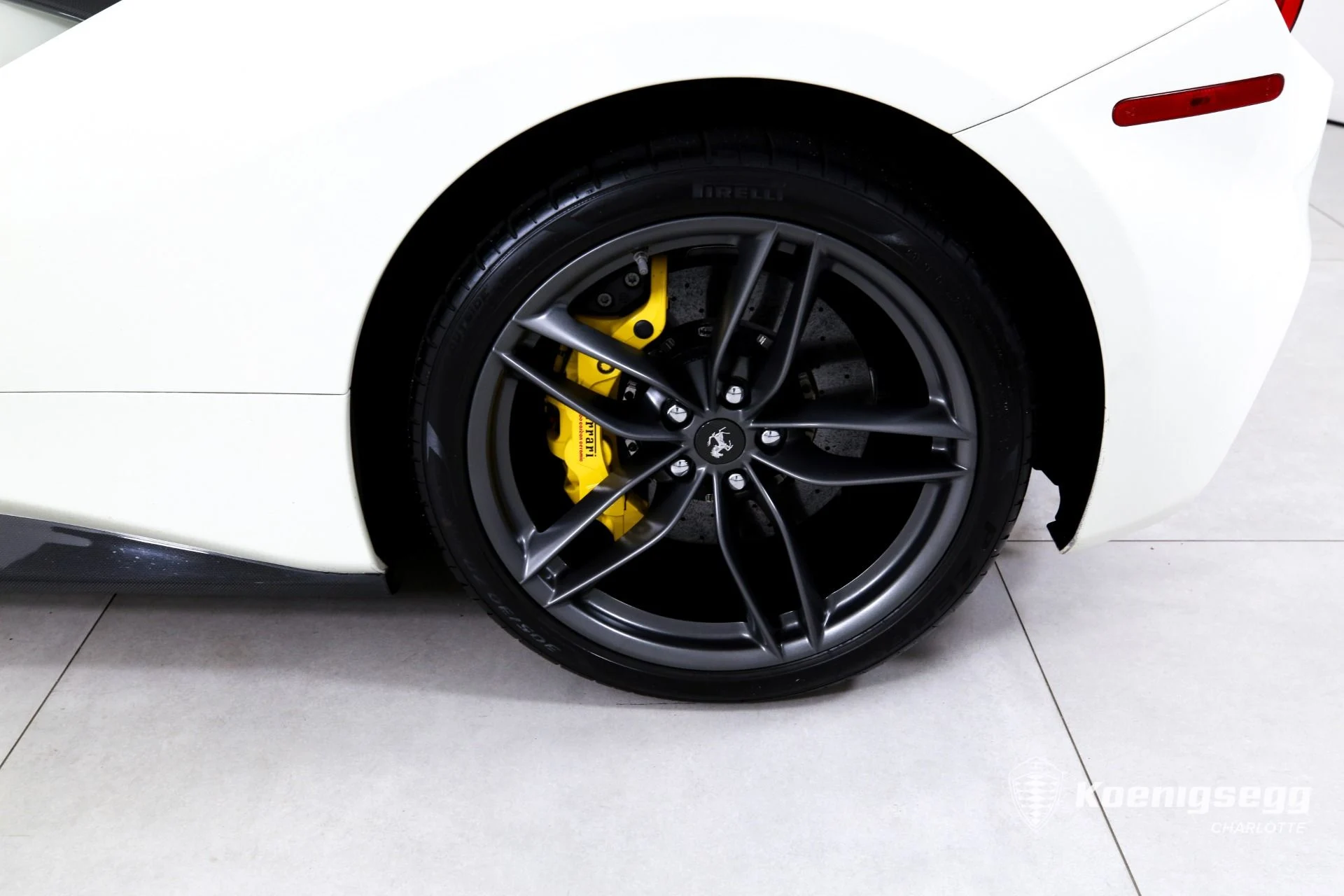 mph029_934946961_Used_2018_Ferrari_488_Spider_1782838554_12e6261759