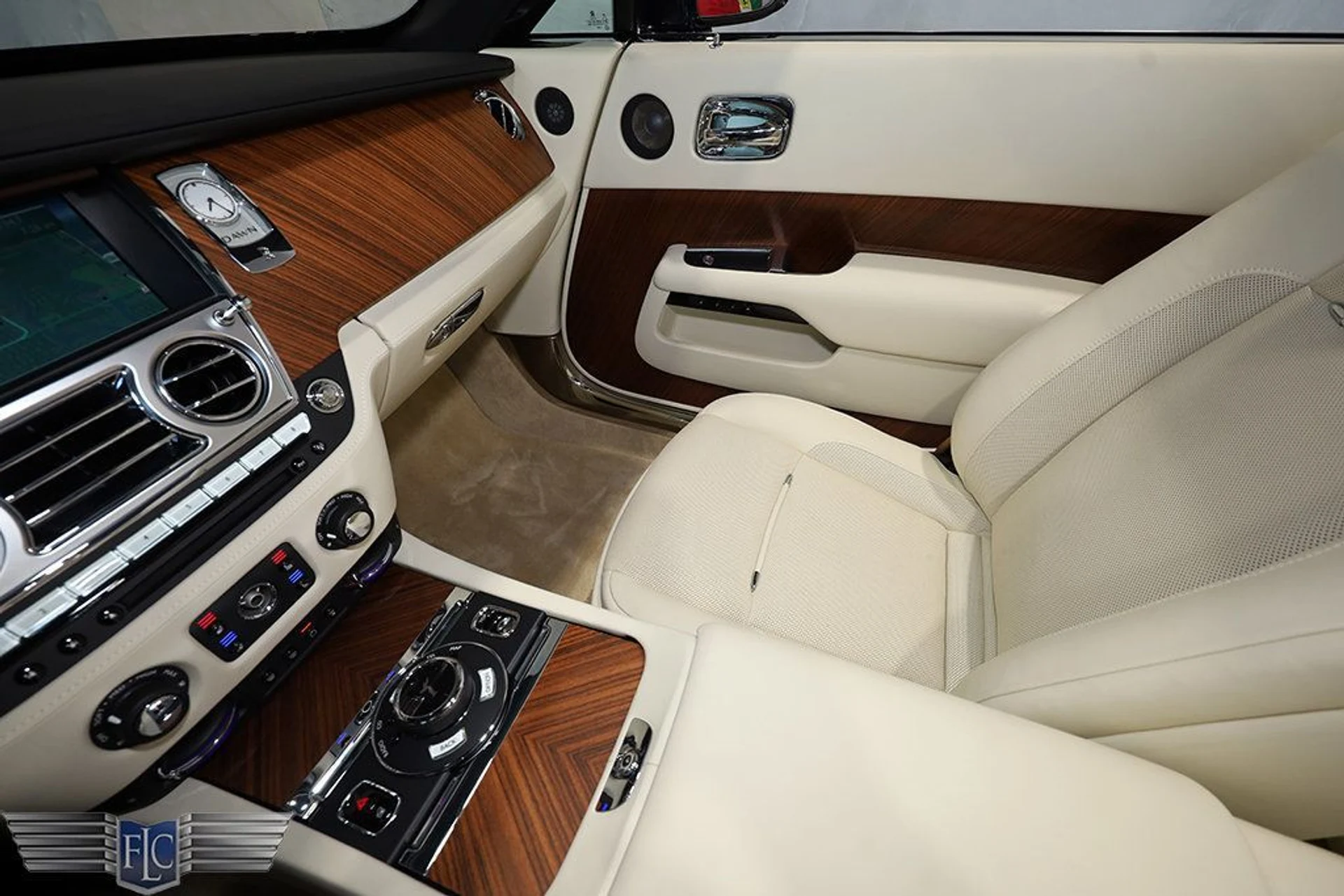 mph029_938178173_used_2016_rolls_royce_dawn_2drconvertible_9689_23037962_30_1024_5b91d5cf72