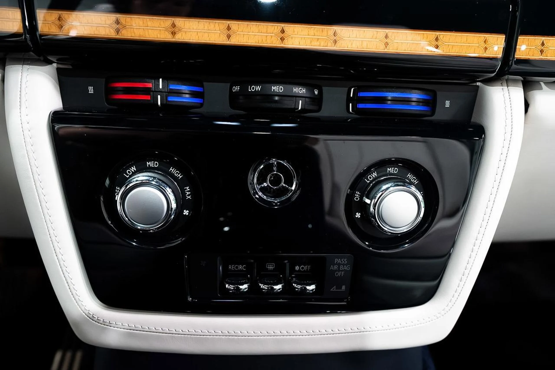 mph029_940213158_6fa9f09648de960467fa88ccc914cf38_fba75ed9d8