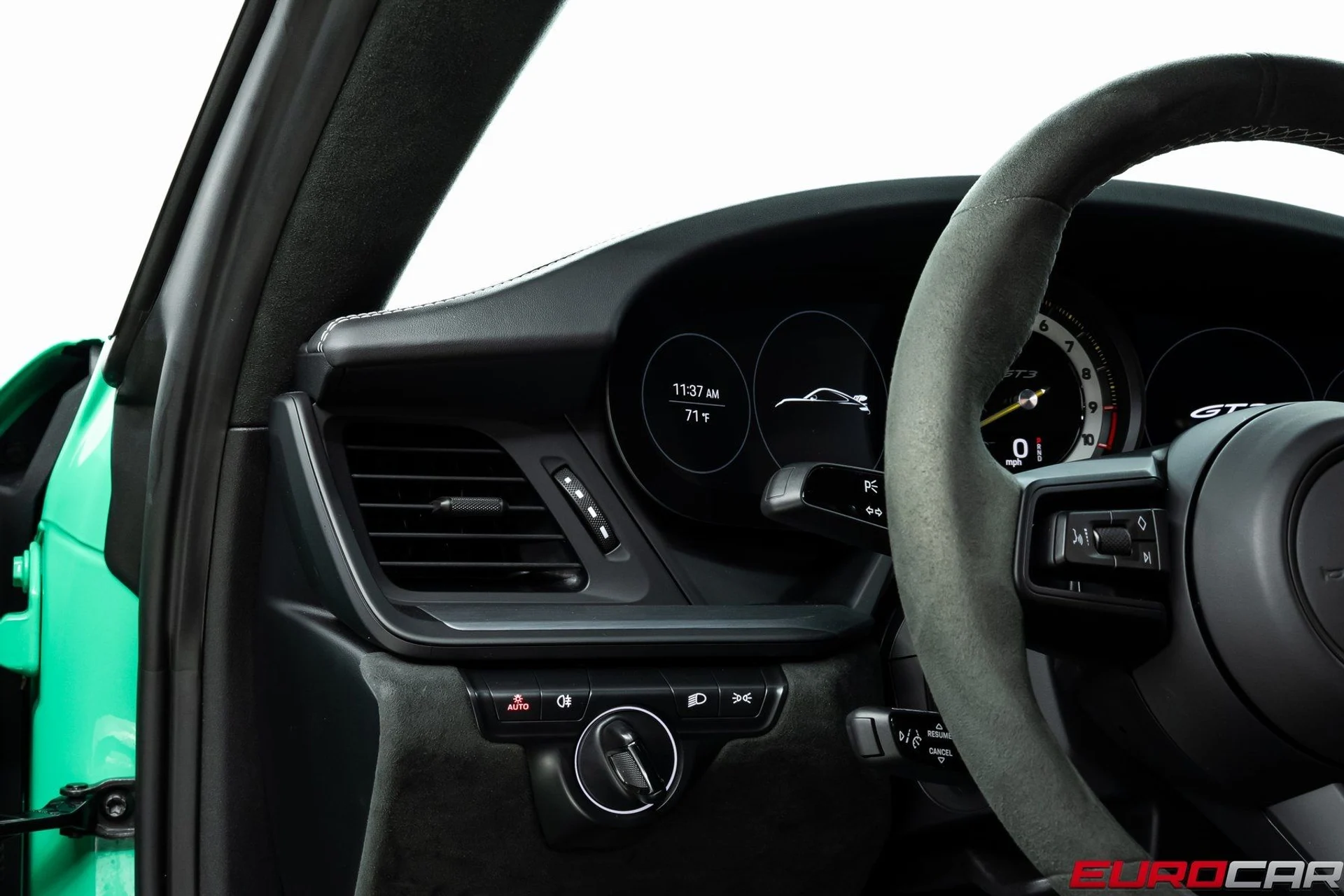 mph029_942697464_image_30_bf9e400ef6