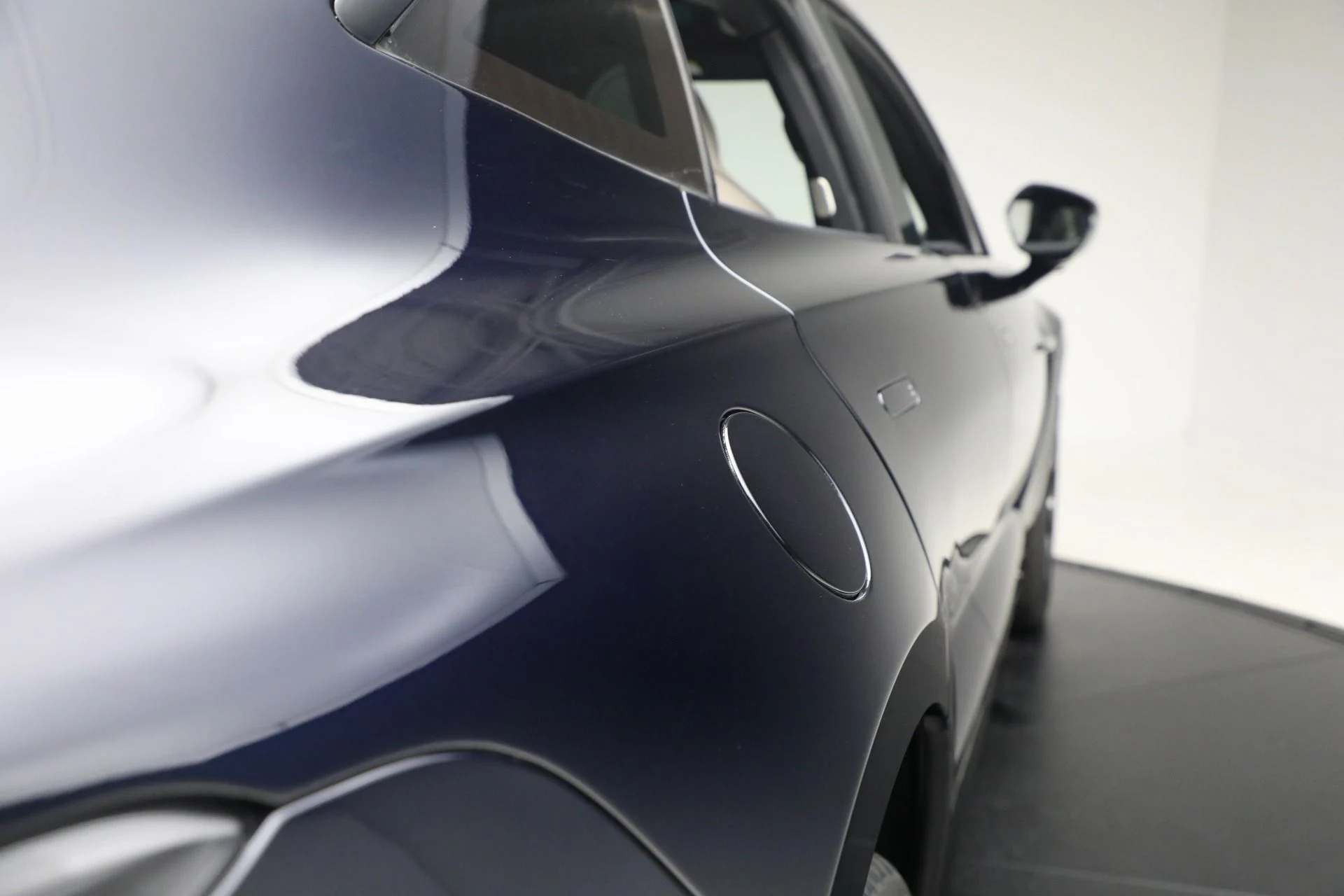 mph029_945090122_New_2025_Aston_Martin_DBX_707_90465418ea