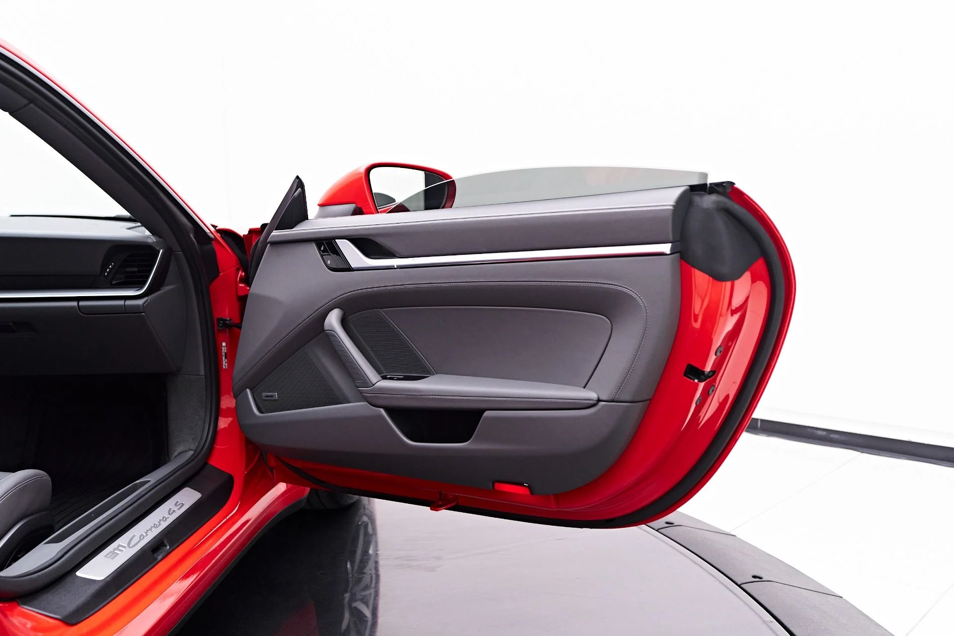 mph029_950211385_Used_2020_Porsche_911_Carrera_4_S_1750269009_fcea168e8e