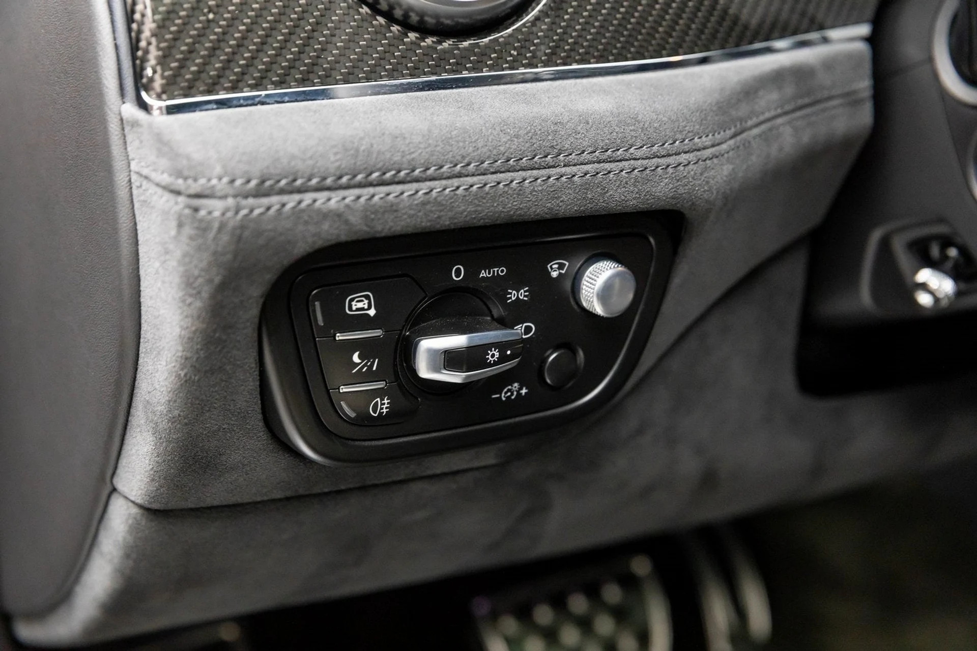 mph029_954223669_30_7366dbaa1d