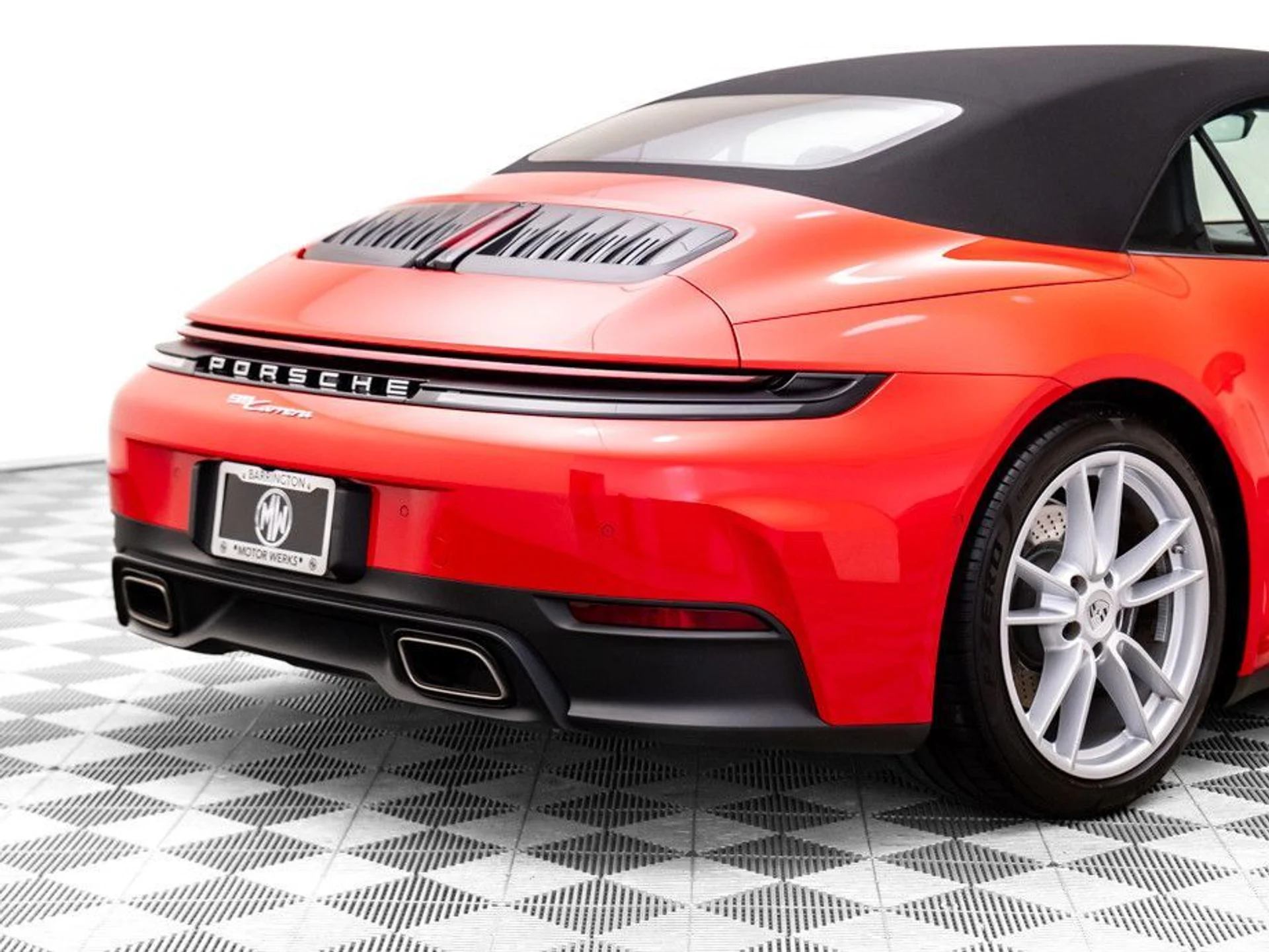 mph029_955417843_168e0d65b35e682843b3a13f8cc70829x_b57f5aff63