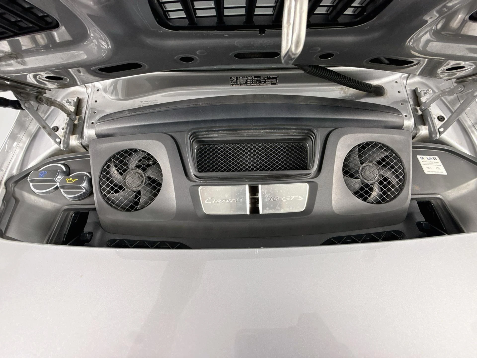 mph029_95604266_Used_2018_Porsche_911_Carrera_4_GTS_1791931104_7e02ab757a