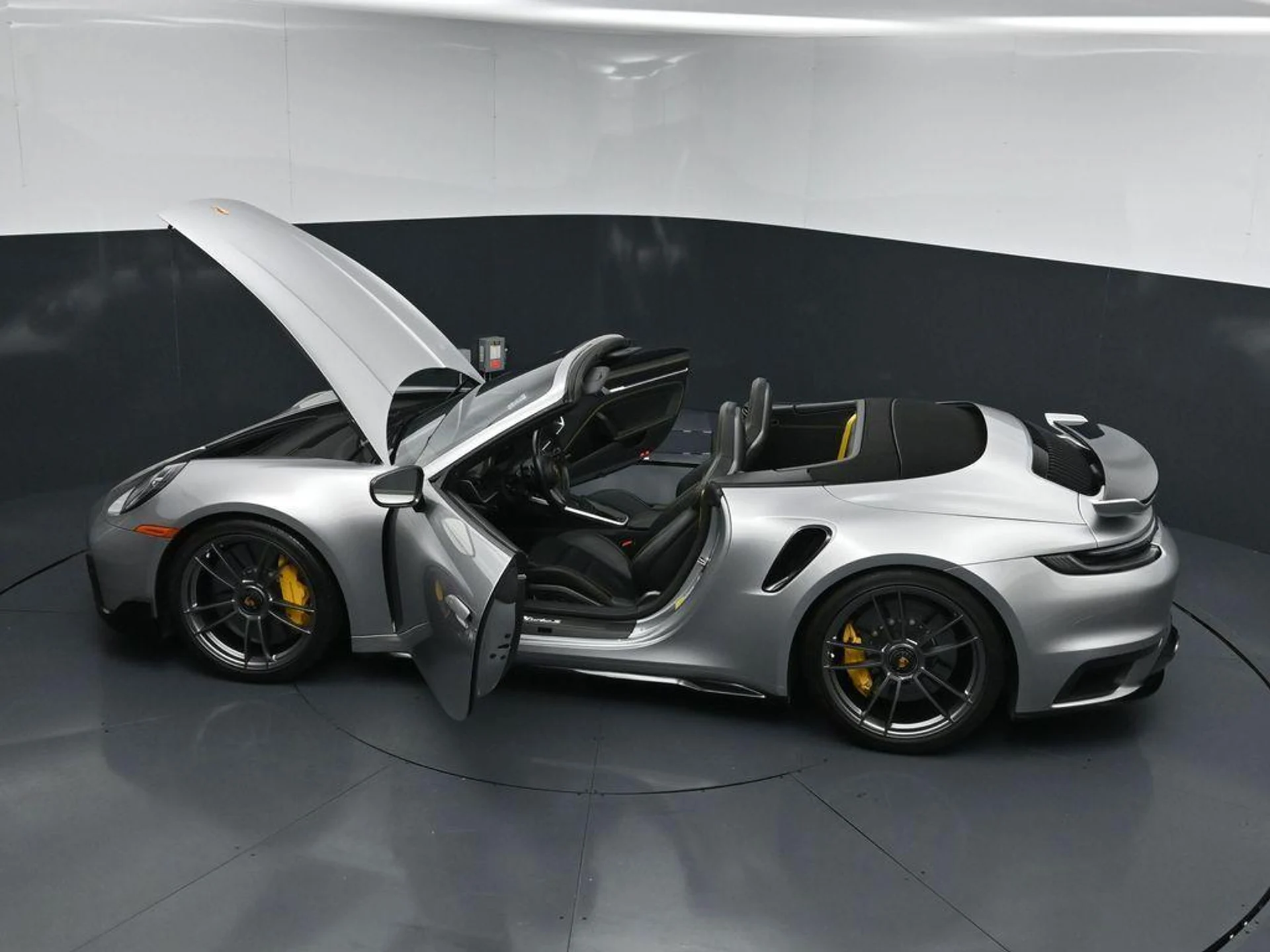 mph029_958540844_s6_BB_Fv_B9ws_Ofwr_N0izw_W_Ss_Ann7_Y_92e40fc7db