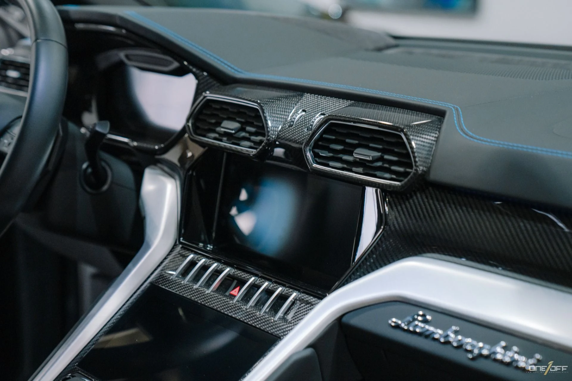 mph029_974426327_Used_2022_Lamborghini_Urus_306_K_MSRP_ALL_Carbon_Grigio_Telesto_Paint_1752782699_e202fd648d
