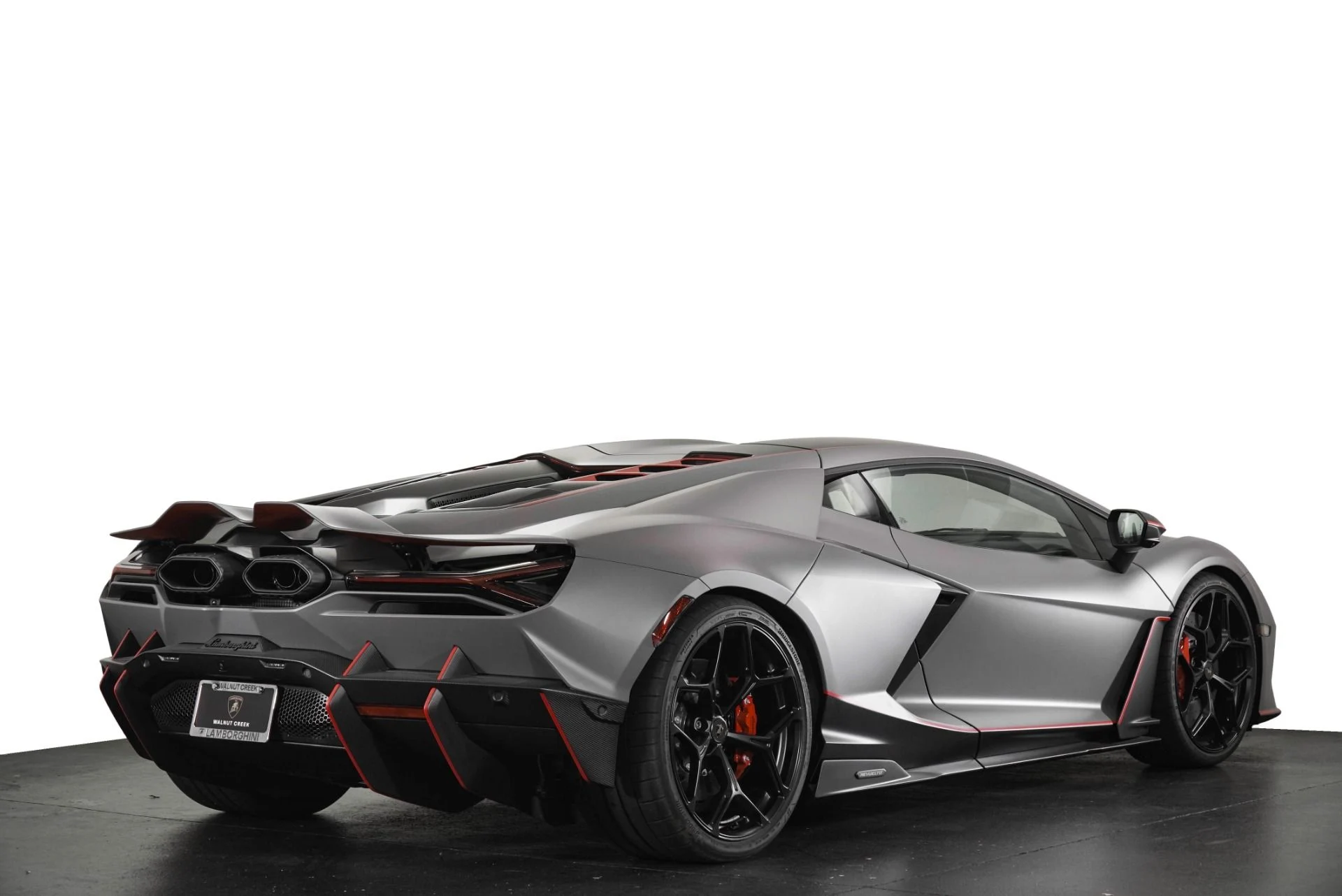 mph029_975390286_New_2026_Lamborghini_Revuelto_Base_1785345857_68d9e8bab9