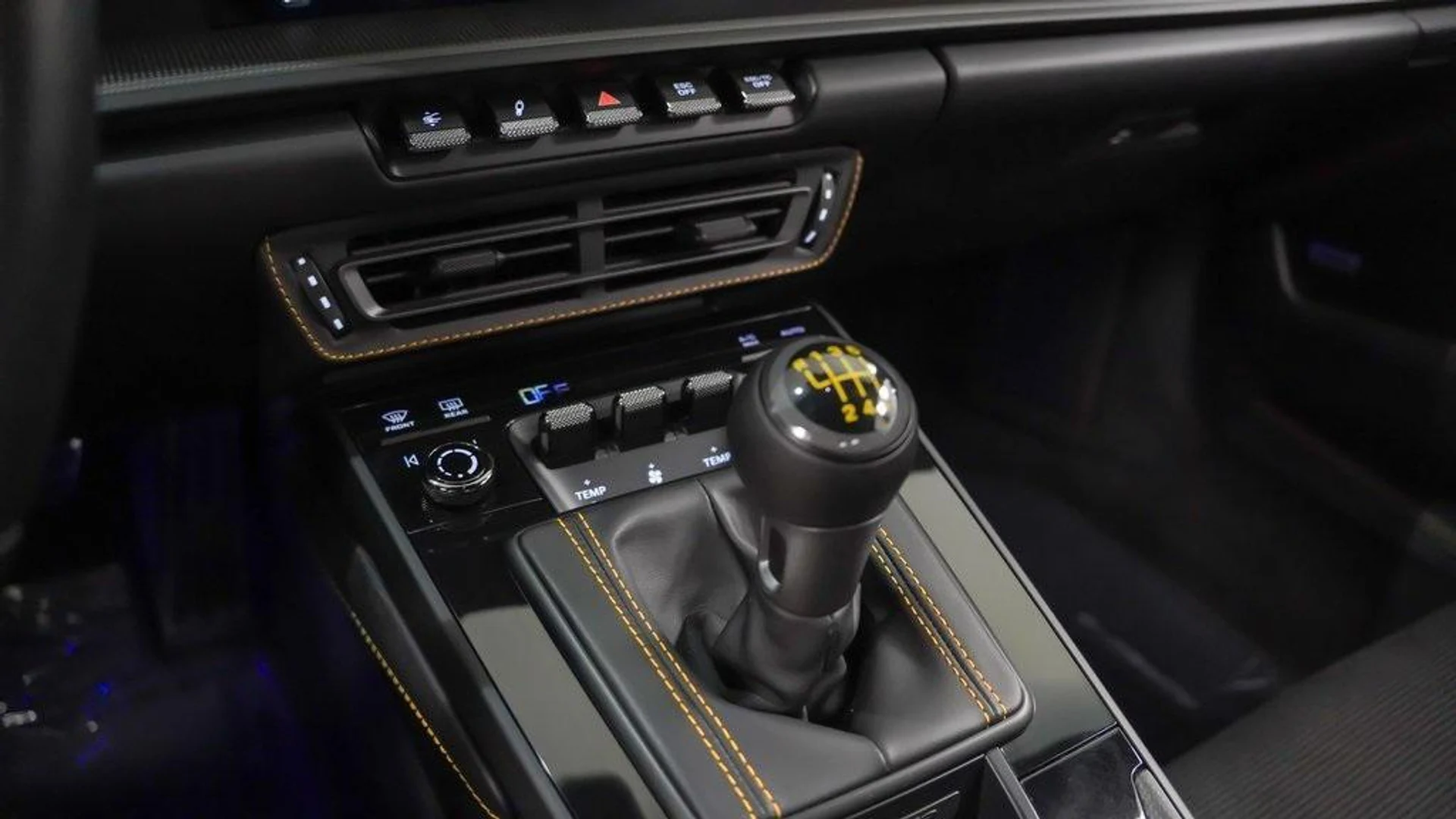 mph029_982230060_7oc_C_Dg_L34pm4hb5_M_Kl_I7bco7_Zg4_3c5acb4e2b