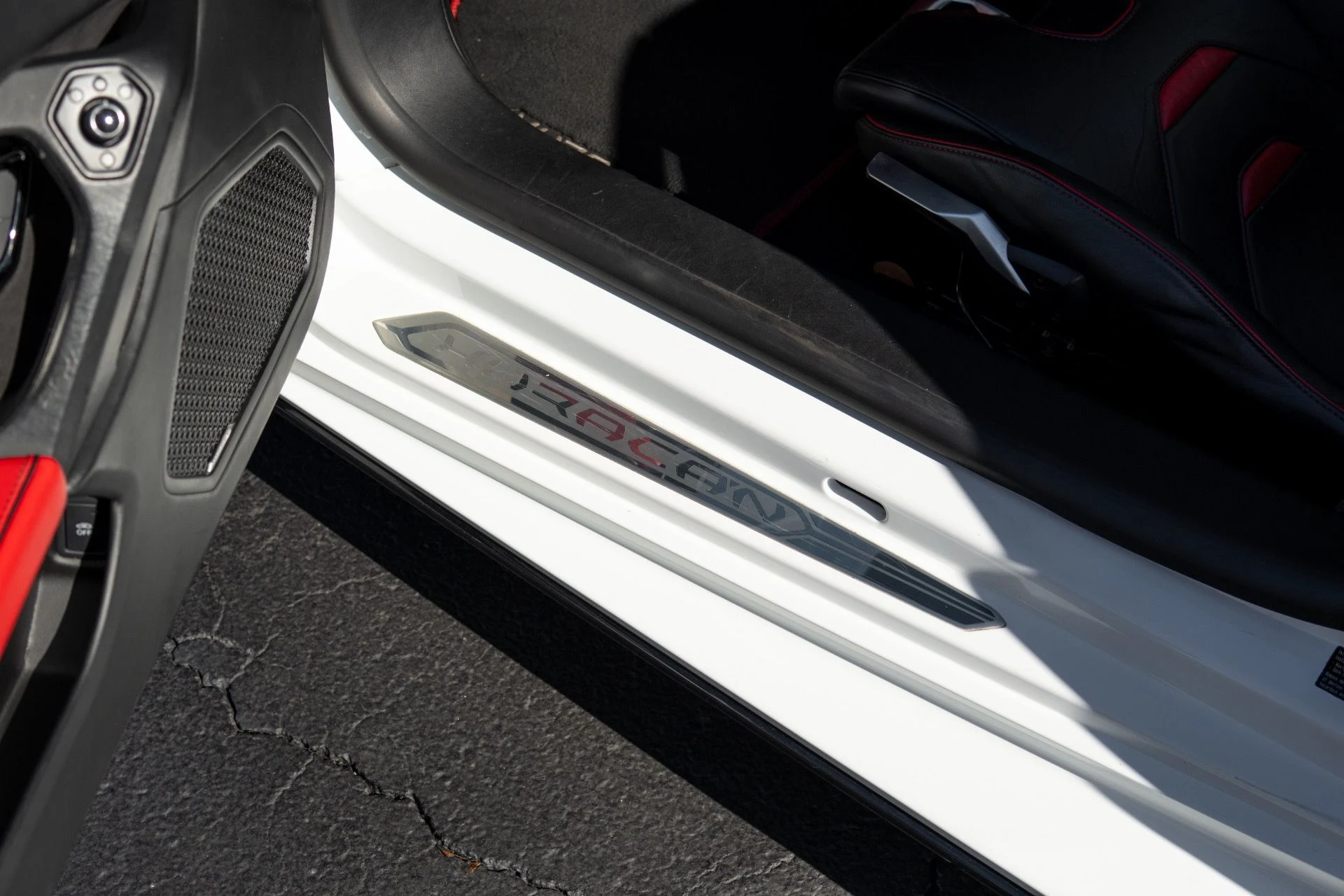 mph029_984526545_Used_2021_Lamborghini_Huracan_EVO_Spyder_1766013013_0ac6d8d88c