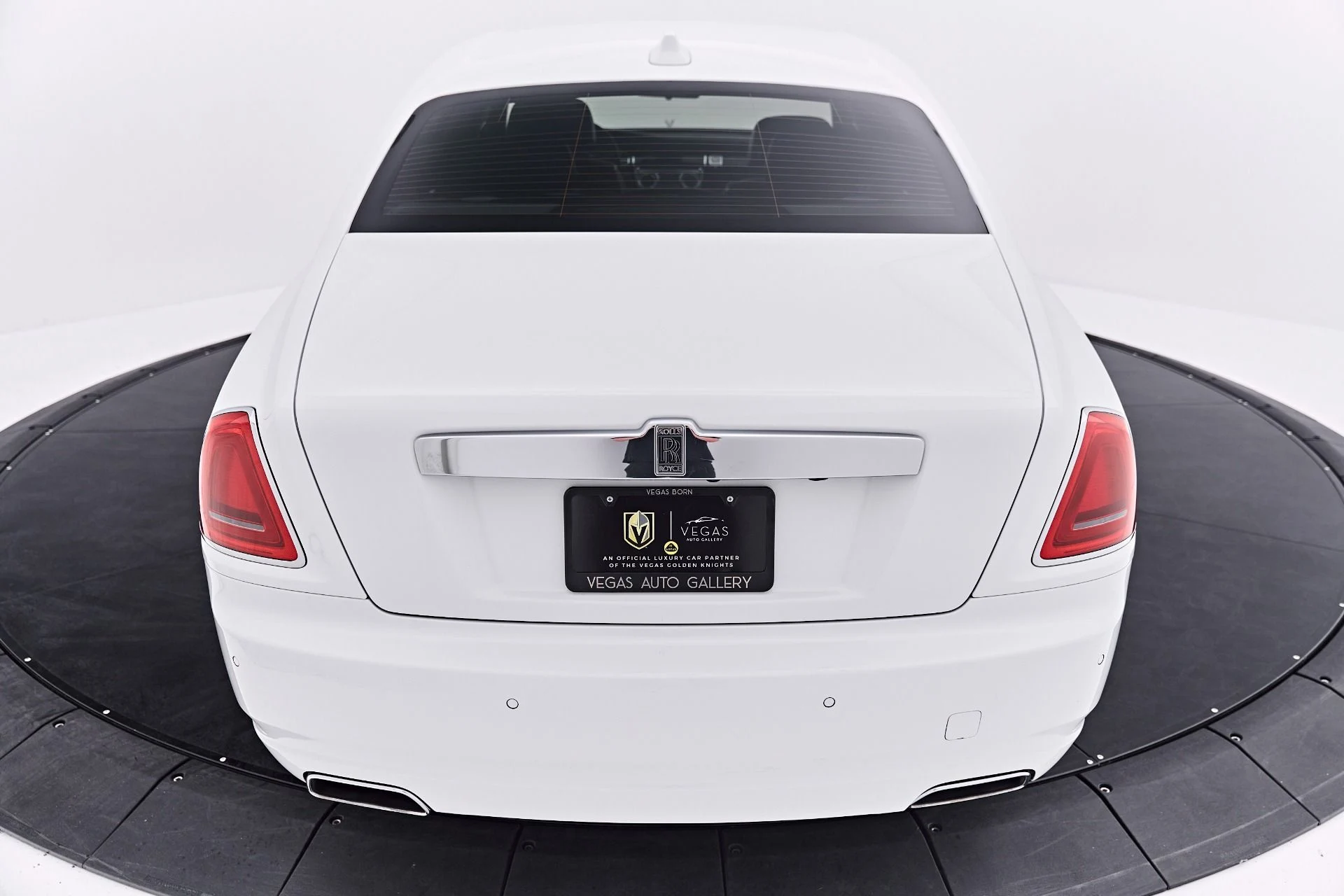 mph029_989236729_Used_2018_Rolls_Royce_Ghost_Base_1787073550_71d265973b