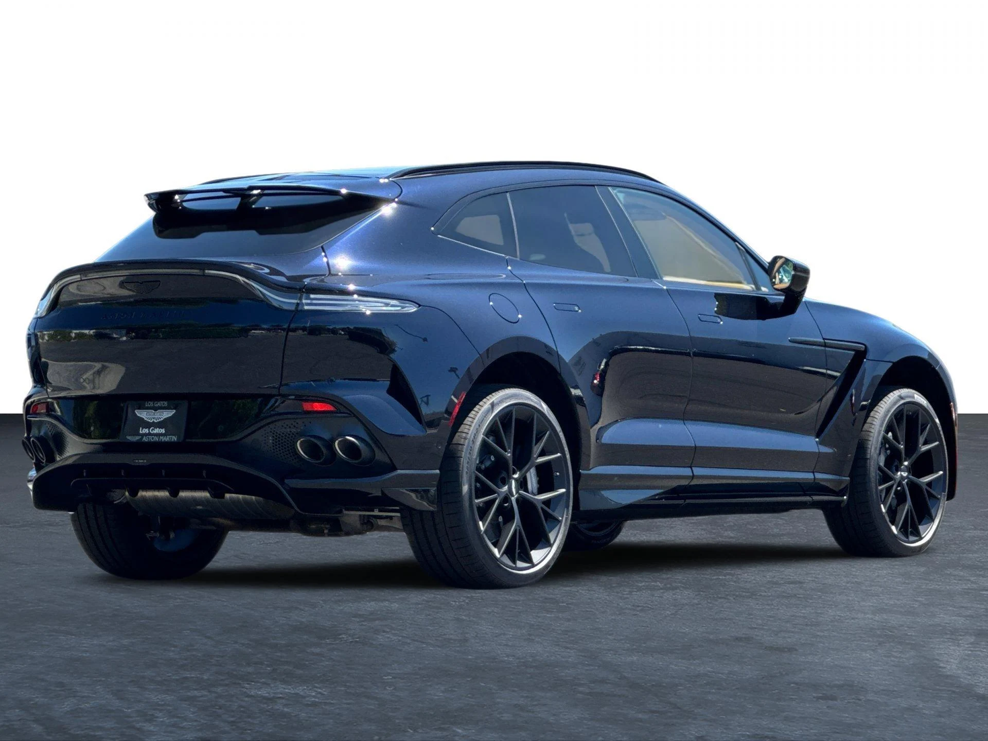 mph029_990653852_New_2025_Aston_Martin_DBX_707_1754468424_574d867962