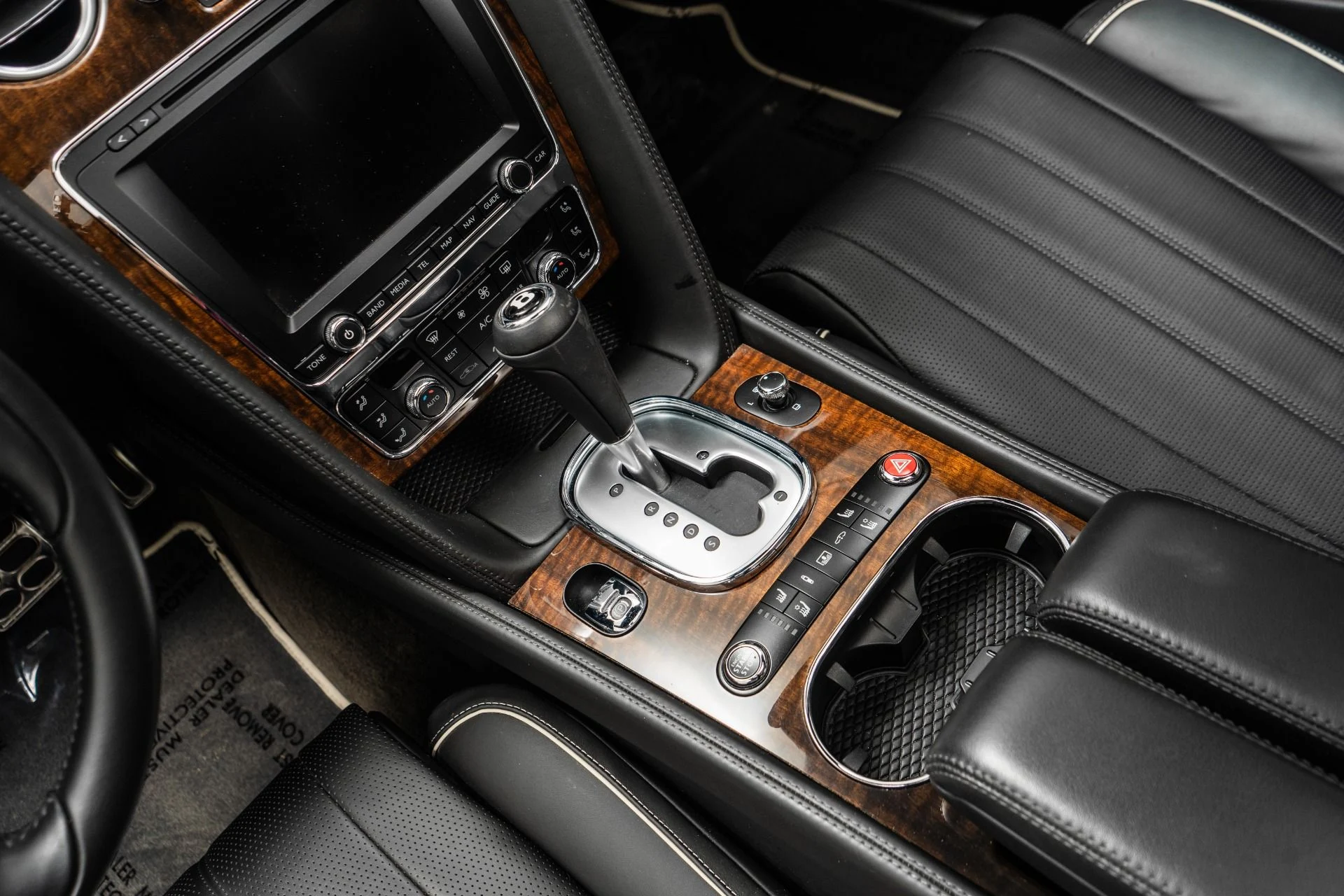 mph029_99796964_Used_2015_Bentley_Flying_Spur_V8_1757017616_fed5b86eb8