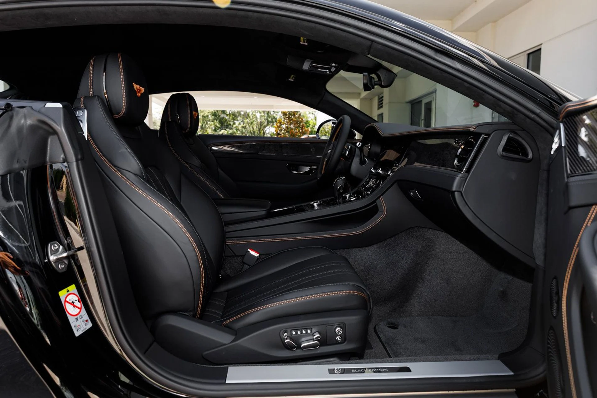 mph030_1012281744_b5d5f89301788c472dfeda75a263870ax_946e91bc67