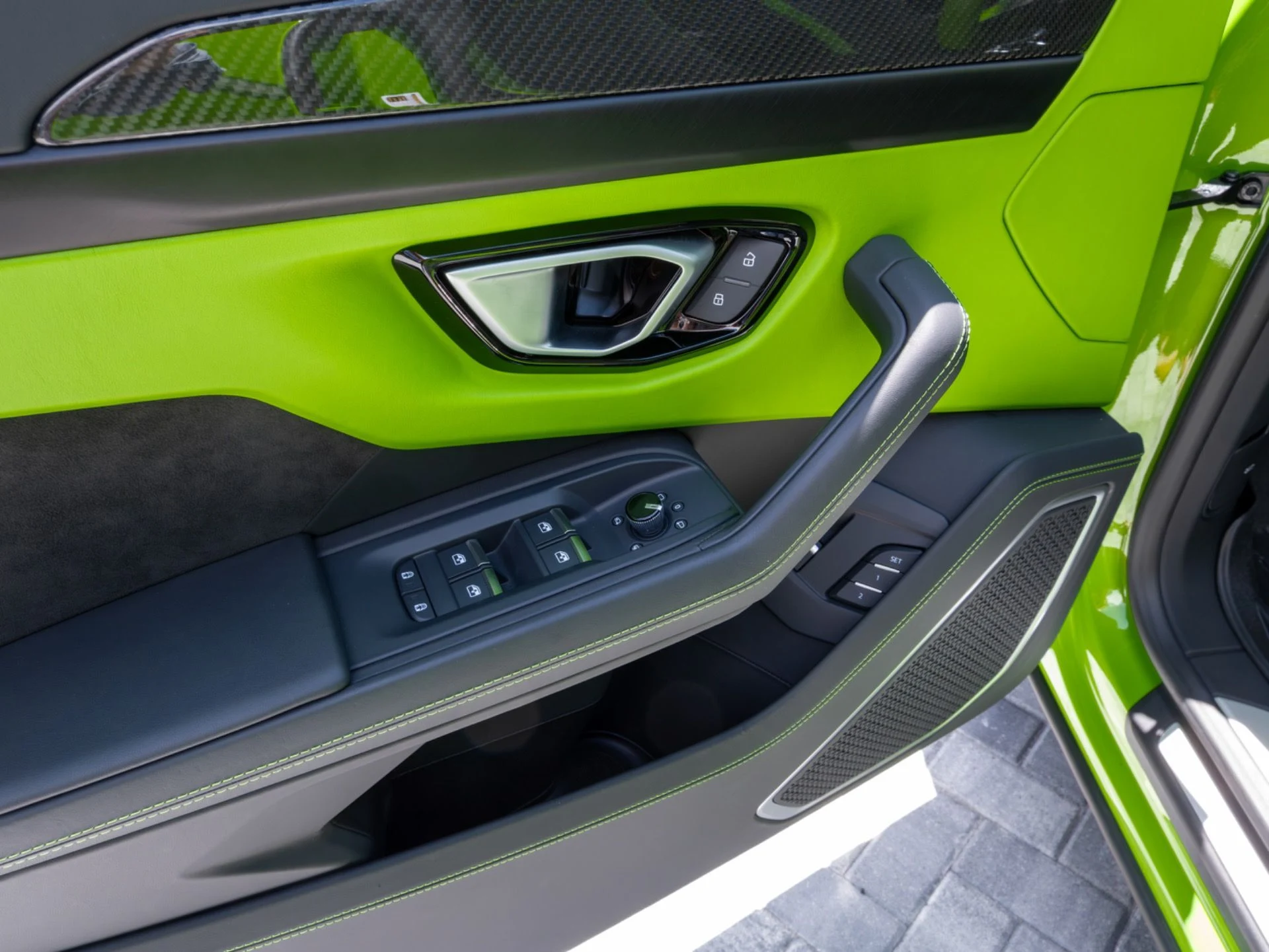 mph030_1013093510_Used_2024_Lamborghini_Urus_S_1775489528_8fcc86db0f