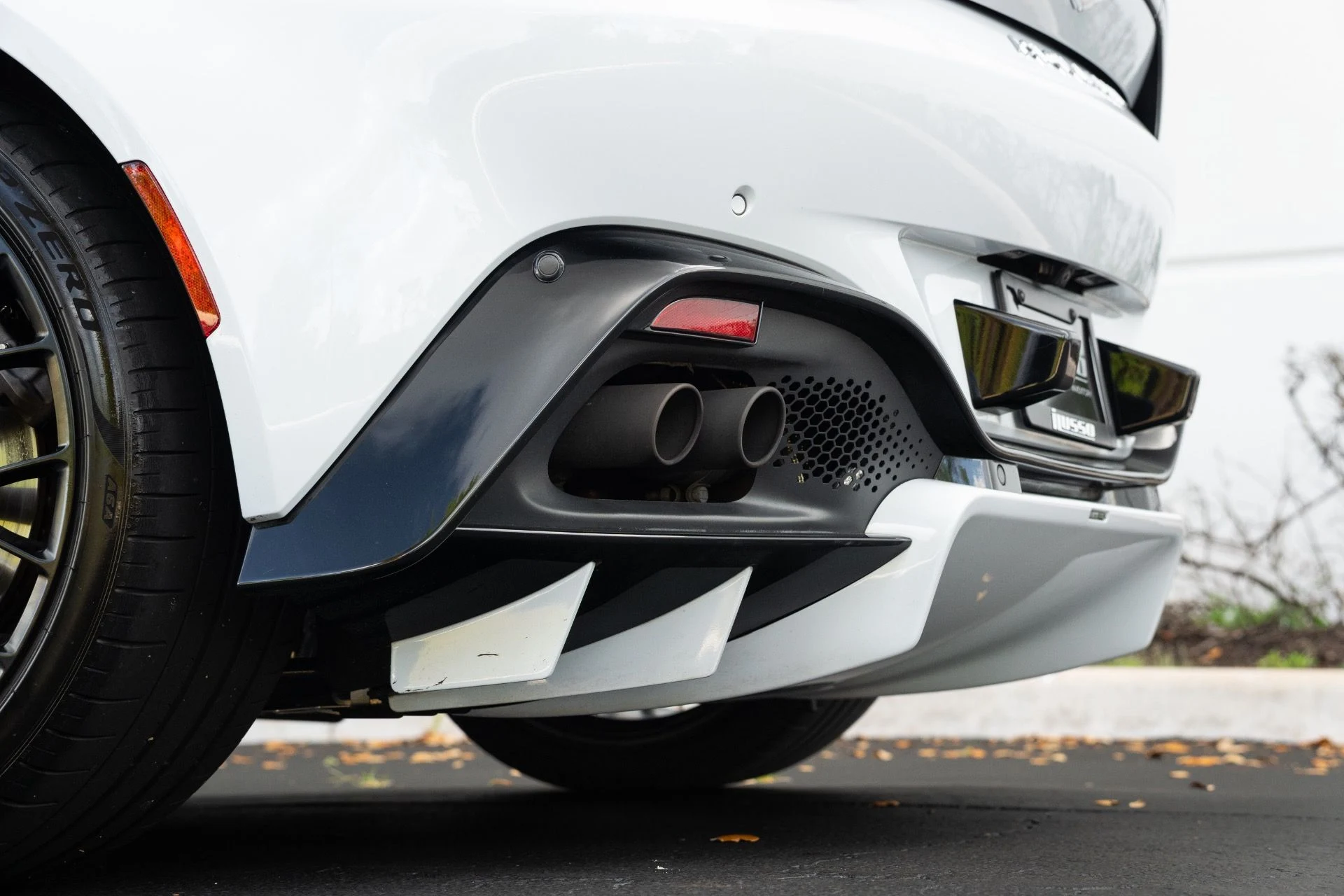 mph030_1014590555_Used_2023_Aston_Martin_Vantage_V8_1773336980_1c42062958