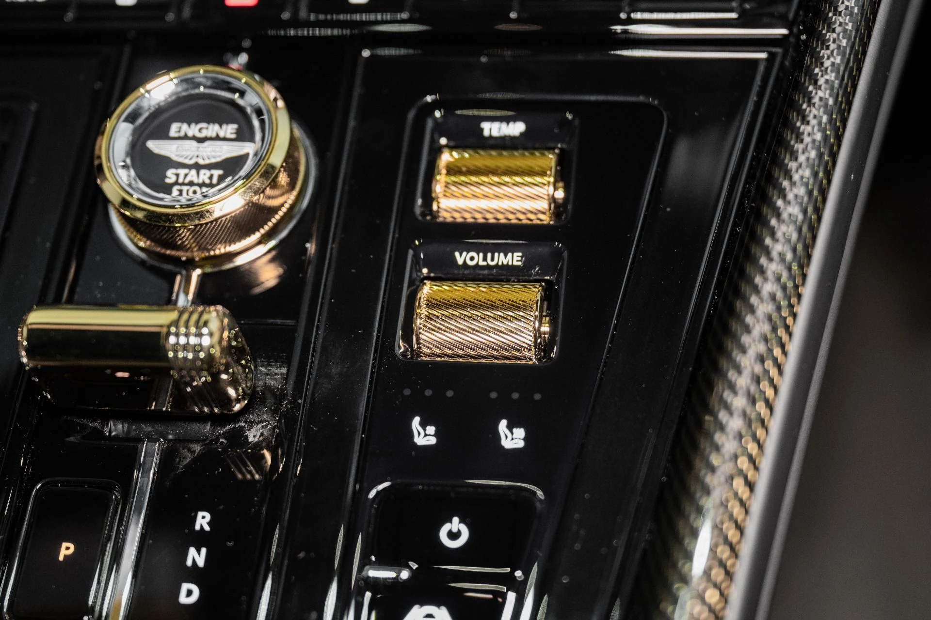 mph030_1024267701_New_2026_Aston_Martin_DB_12_Gold_Finger_V8_1764191230_8e95559007