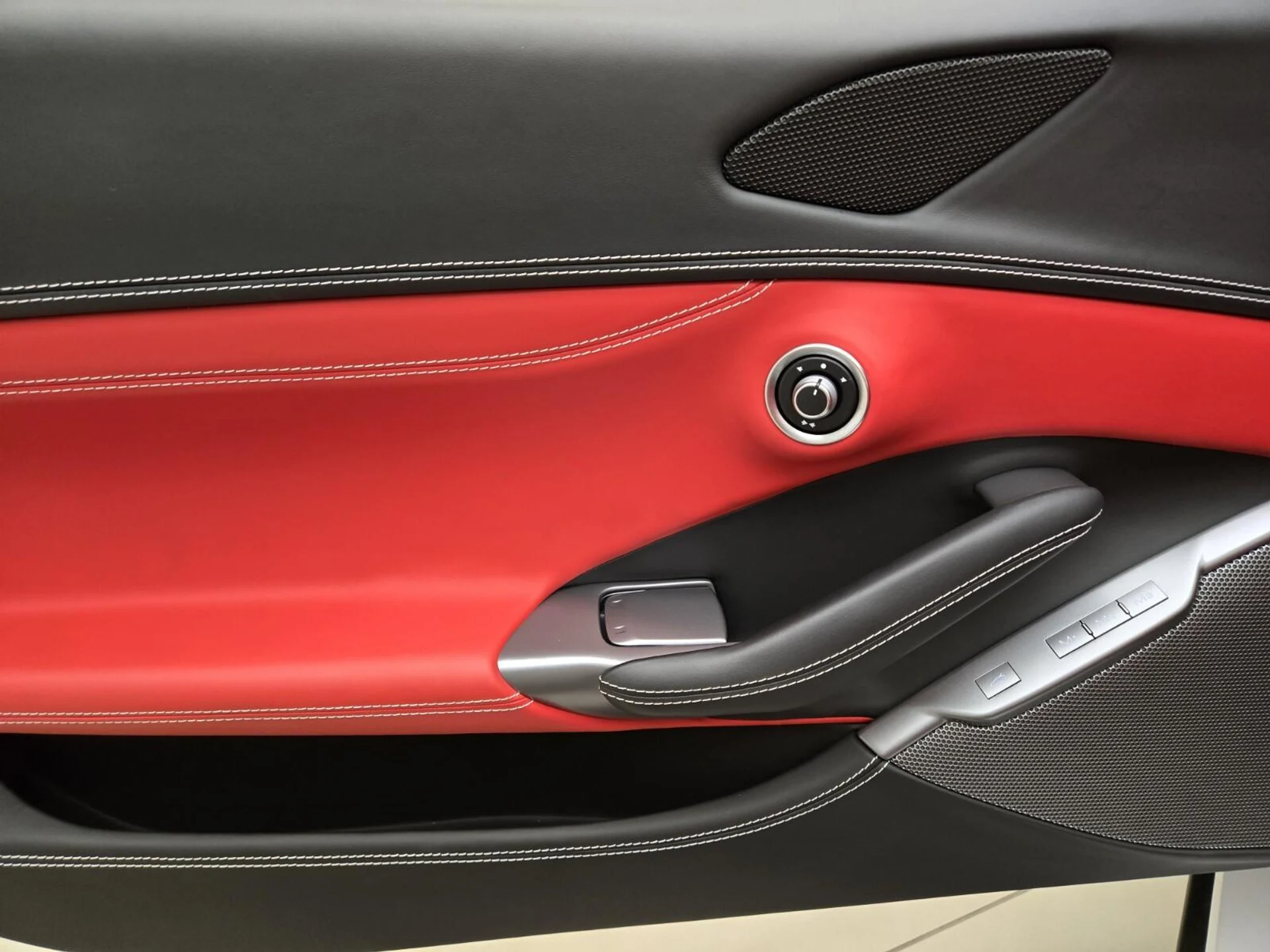 mph030_1025410974_Used_2023_Ferrari_Portofino_1755328629_d0bd7c6d35