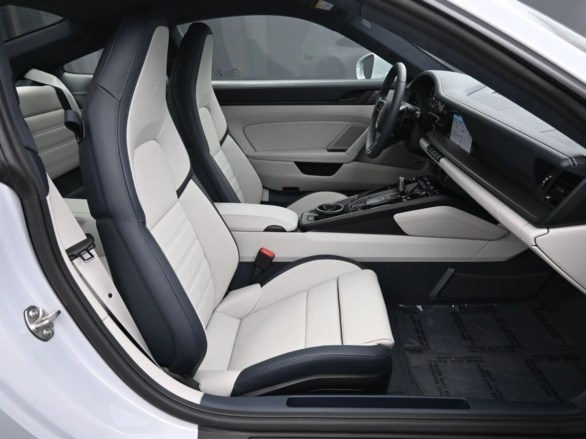 mph030_1031294026_9d1f4b94631647386afd3c181b061e3b_8d8febc56f