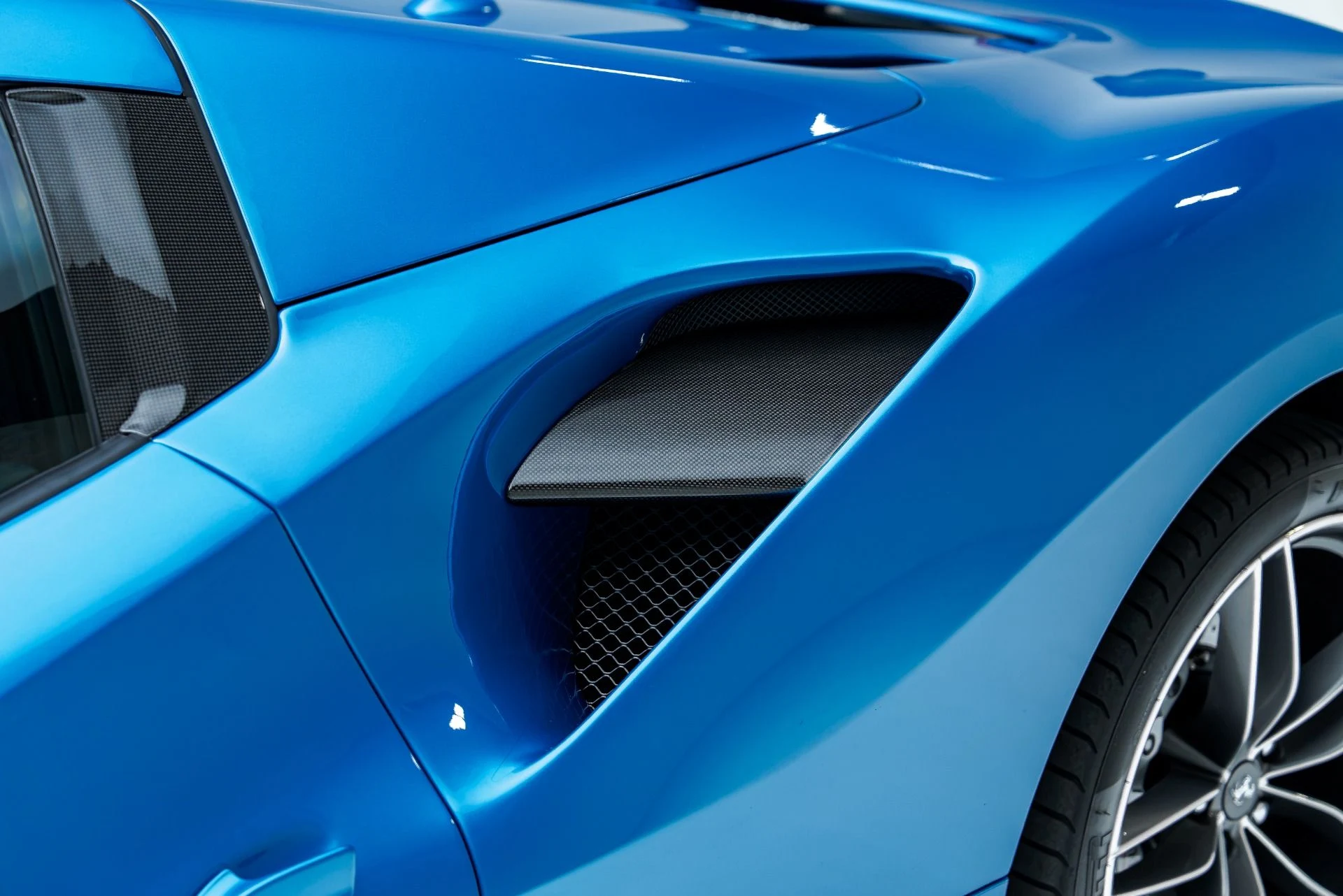 mph030_1035289572_Used_2019_Ferrari_488_Spider_1790895998_78d3a755ba