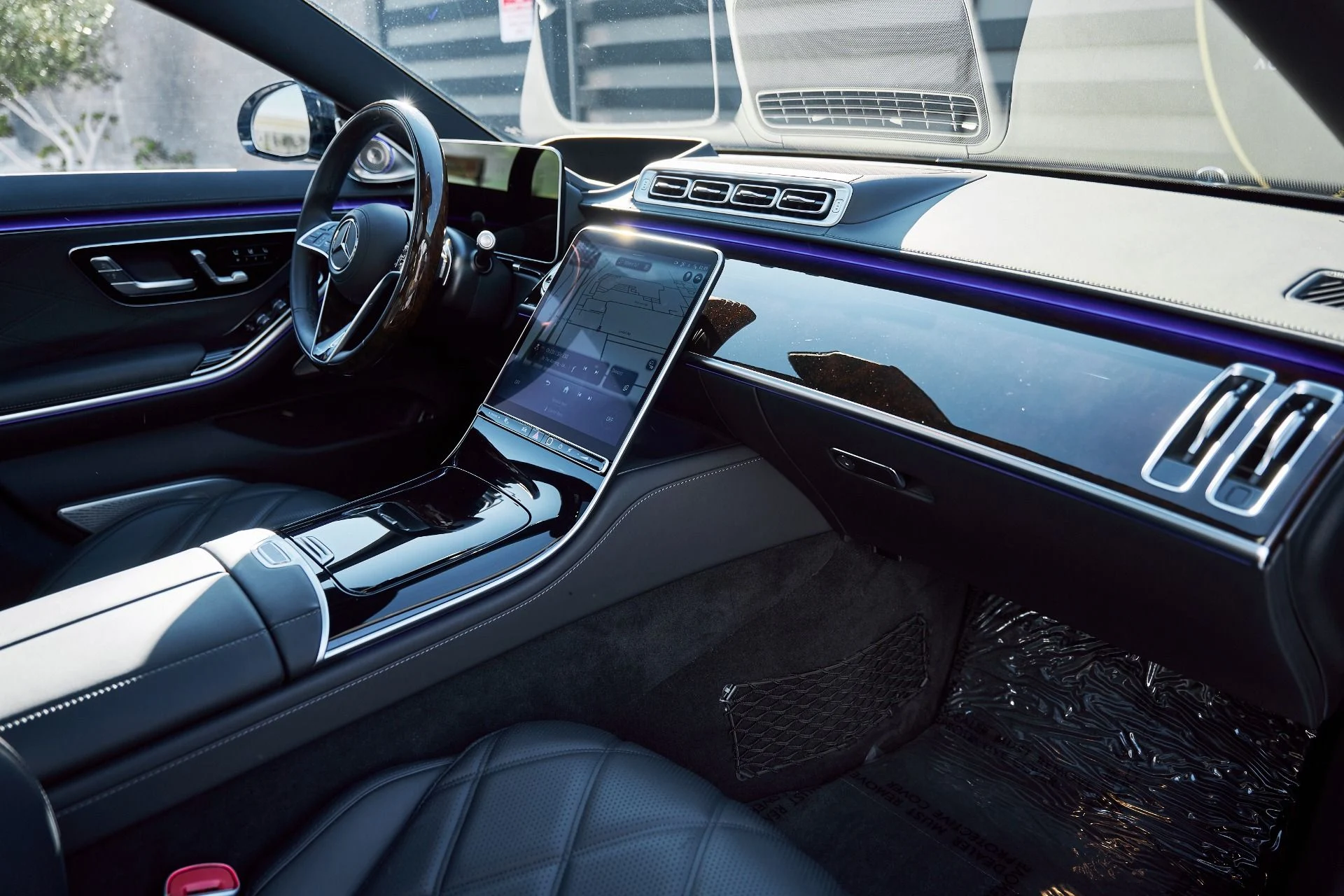 mph030_1041485213_Used_2025_Mercedes_Benz_S_Class_Maybach_S_580_1769305301_89f55c1a46