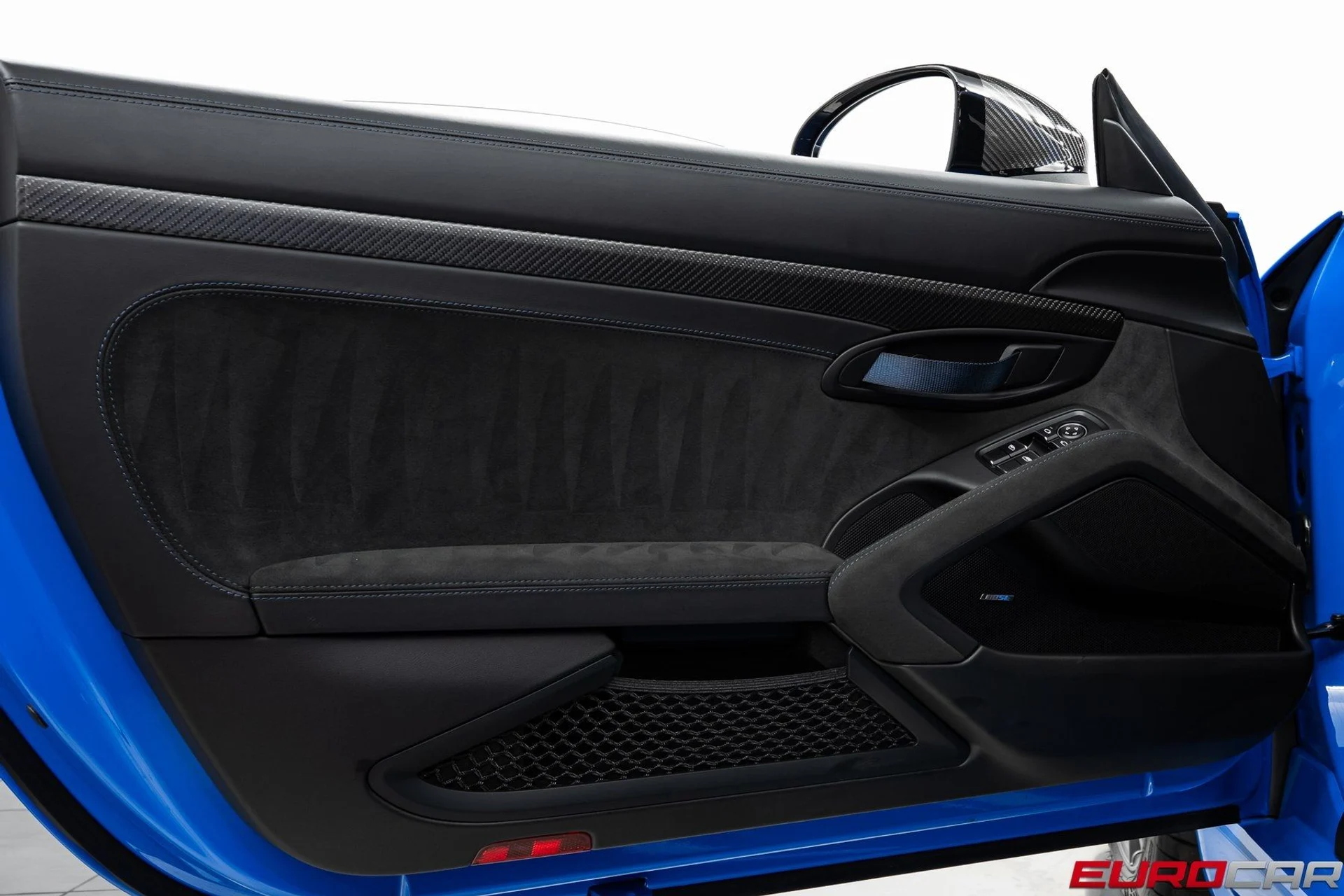 mph030_1044143080_image_31_c24328b8a8